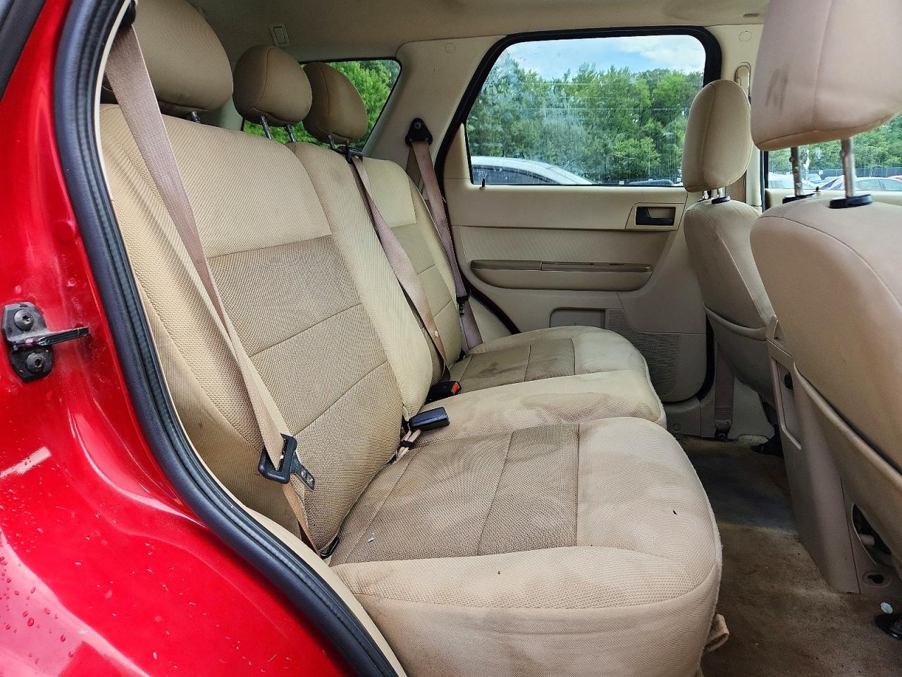 2008 Ford Escape Xlt Red vin: 1FMCU93128KB35437