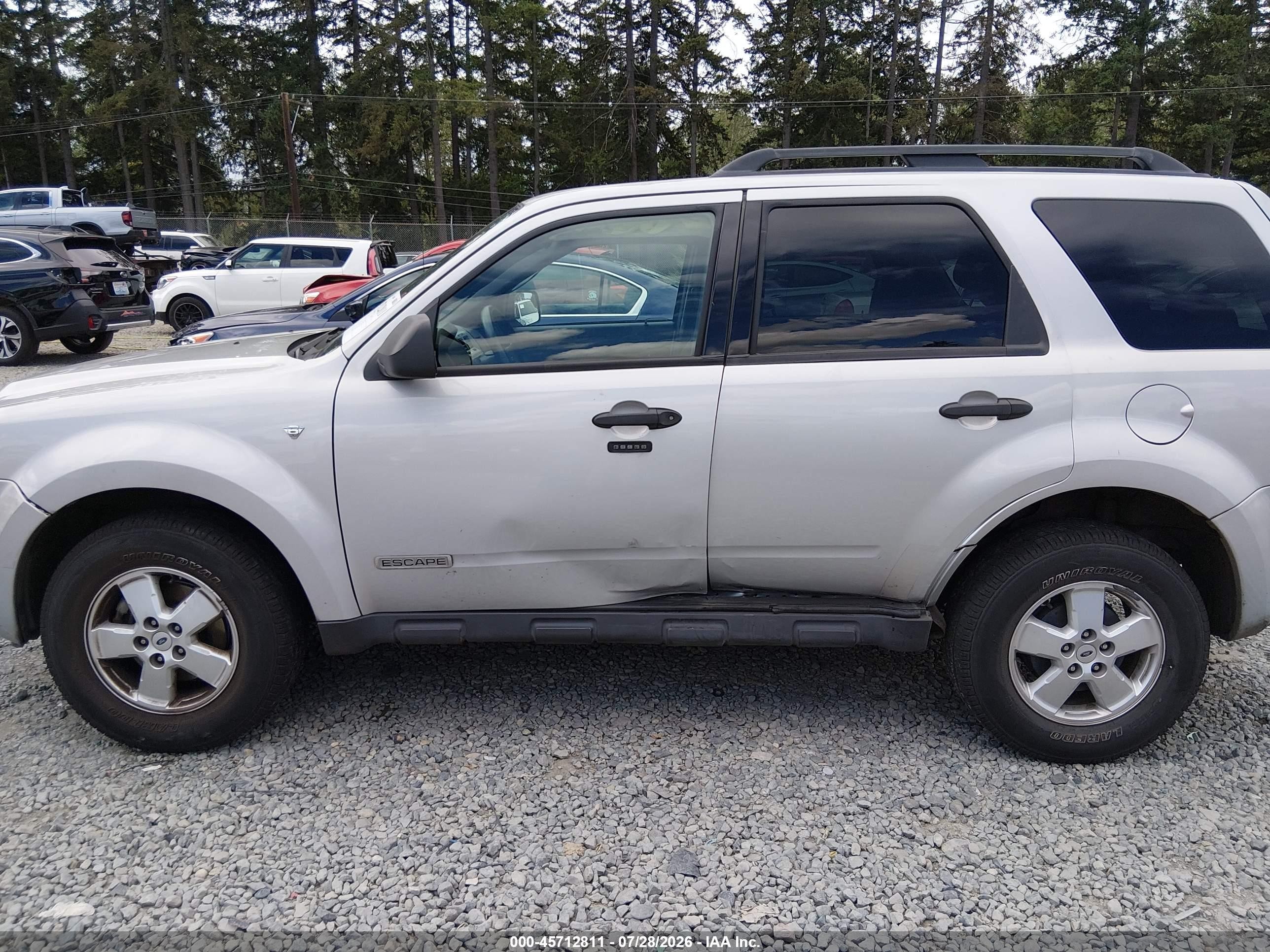2008 Ford Escape Xlt Silver vin: 1FMCU93128KB69118