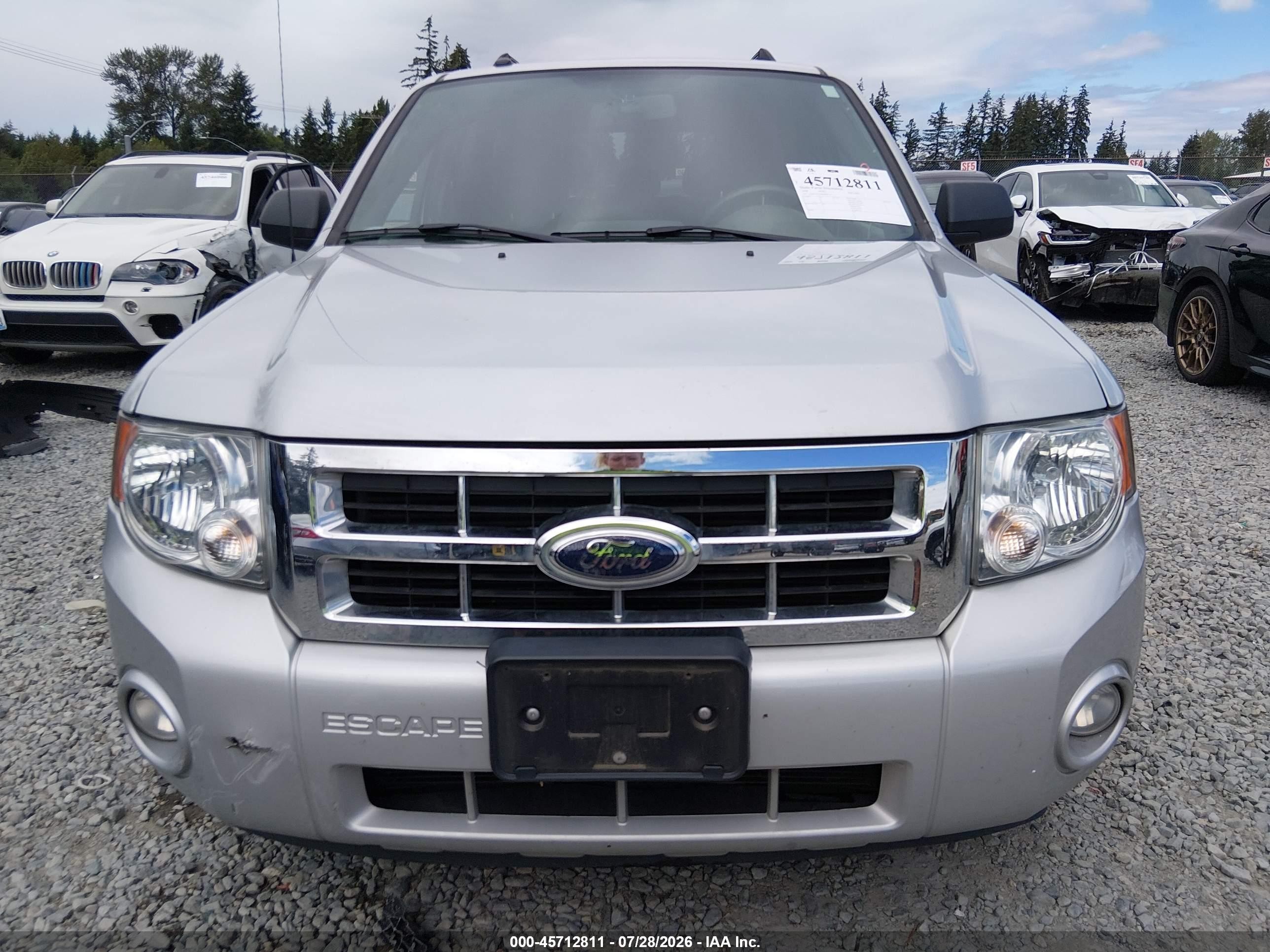 2008 Ford Escape Xlt Silver vin: 1FMCU93128KB69118