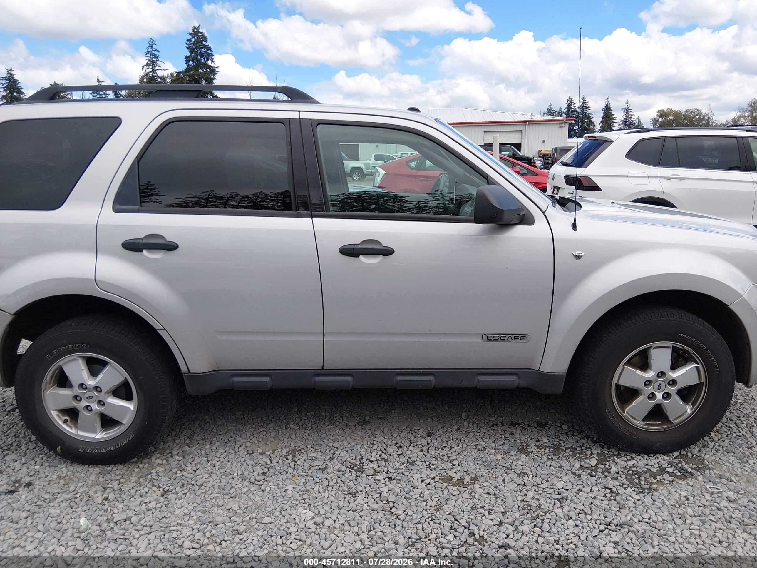 2008 Ford Escape Xlt Silver vin: 1FMCU93128KB69118