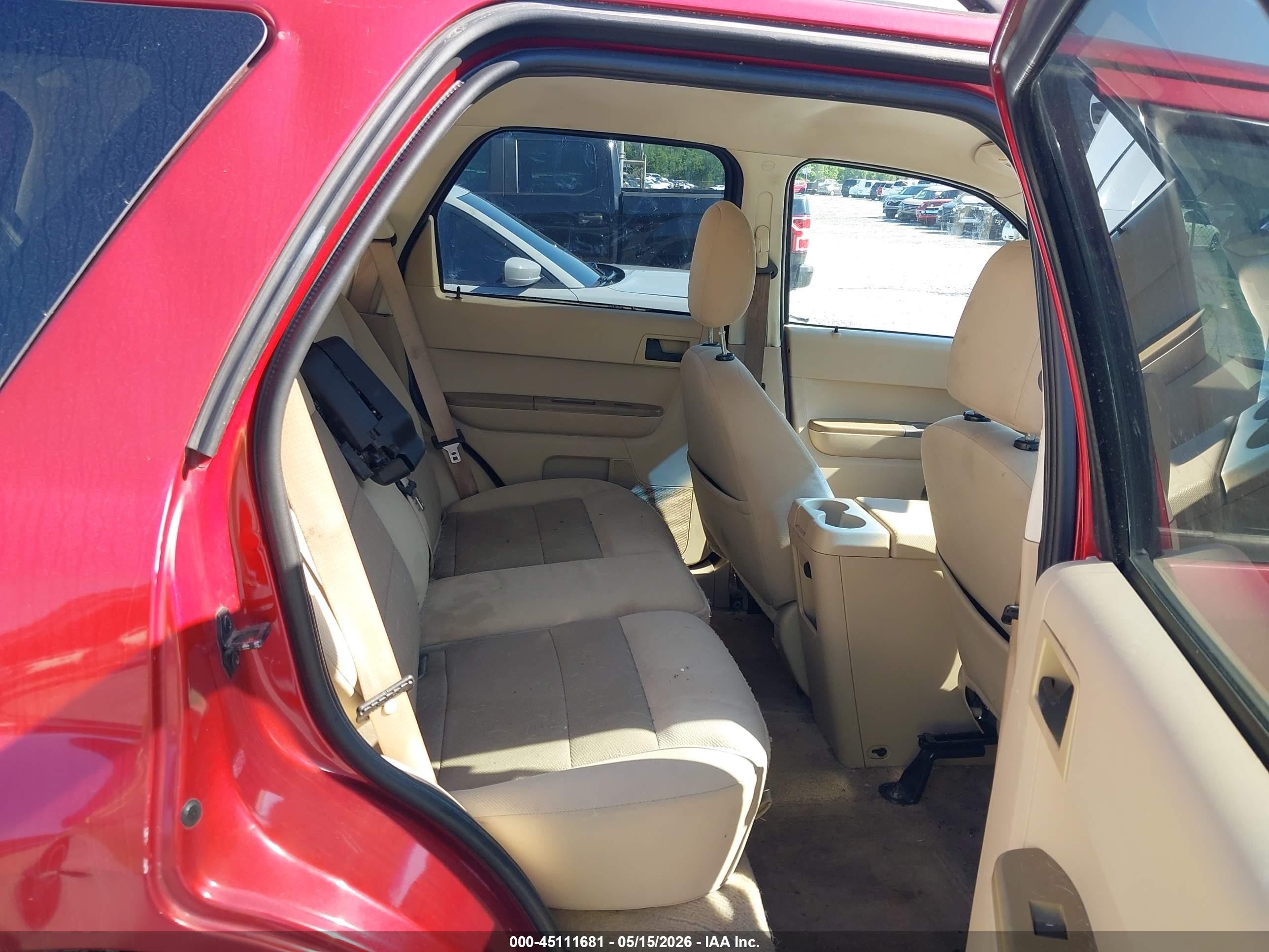 2008 Ford Escape Xlt Beige vin: 1FMCU93128KD49327
