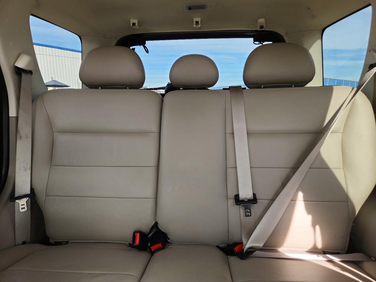 2008 Ford Escape Xlt Gray vin: 1FMCU93128KE28206