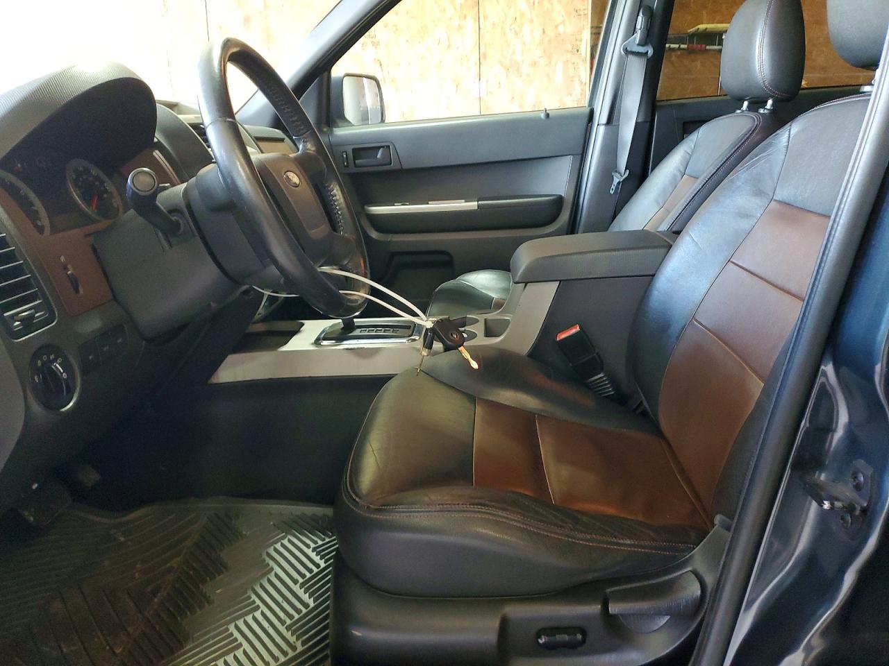 2008 Ford Escape Xlt Black vin: 1FMCU93138KA14237