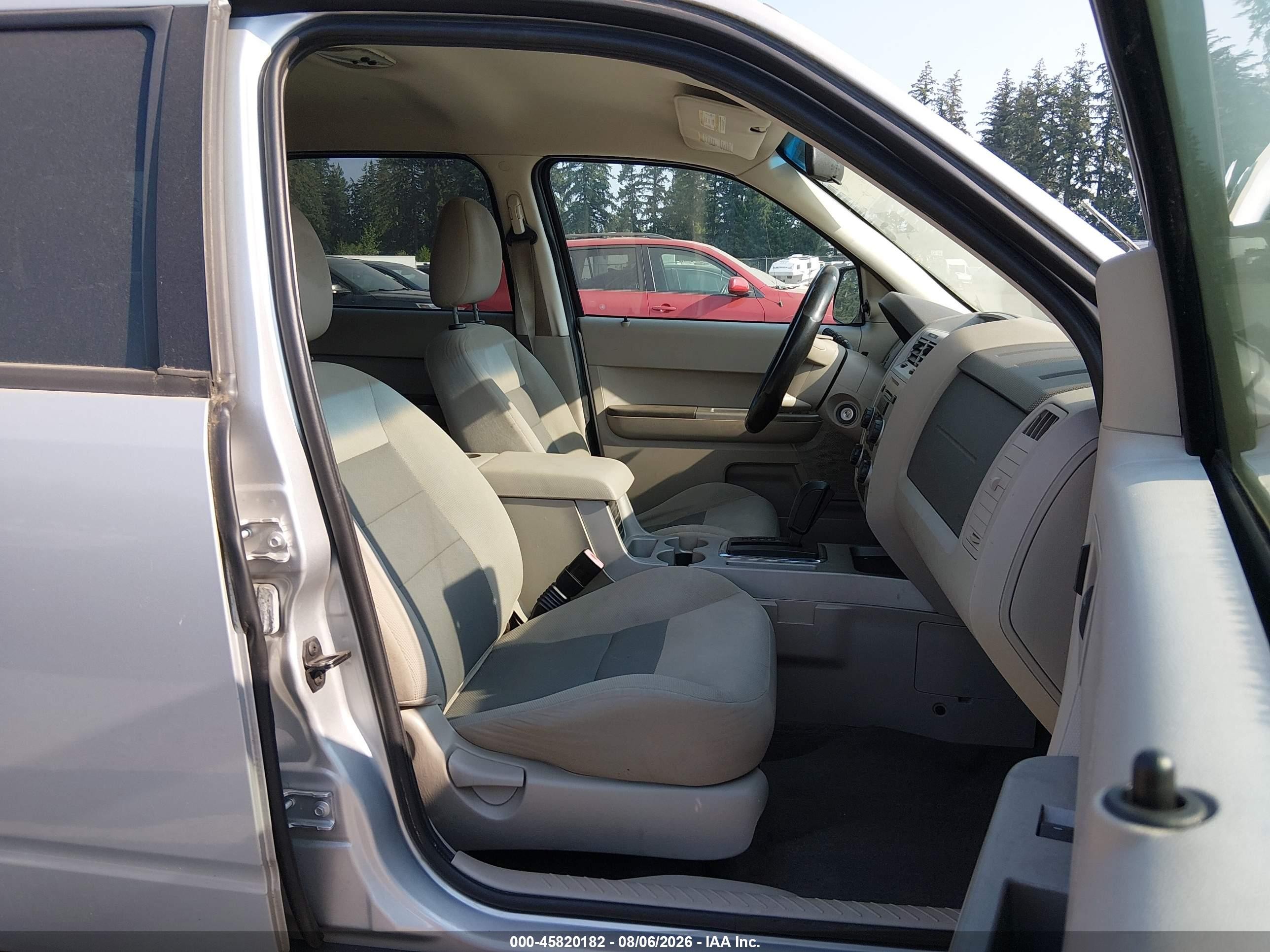 2008 Ford Escape Xlt Серебряный vin: 1FMCU93138KD06485