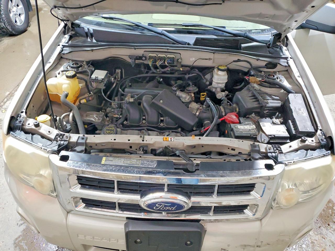 2008 Ford Escape Xlt Silver vin: 1FMCU93138KE67807