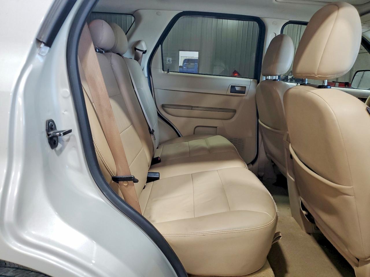 2008 Ford Escape Xlt Silver vin: 1FMCU93138KE67807