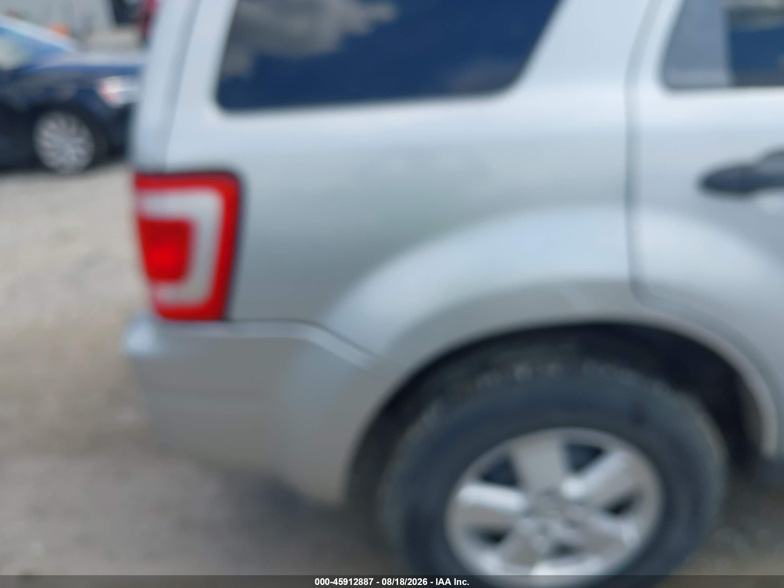 2008 Ford Escape Xlt Silver vin: 1FMCU93148KB51025