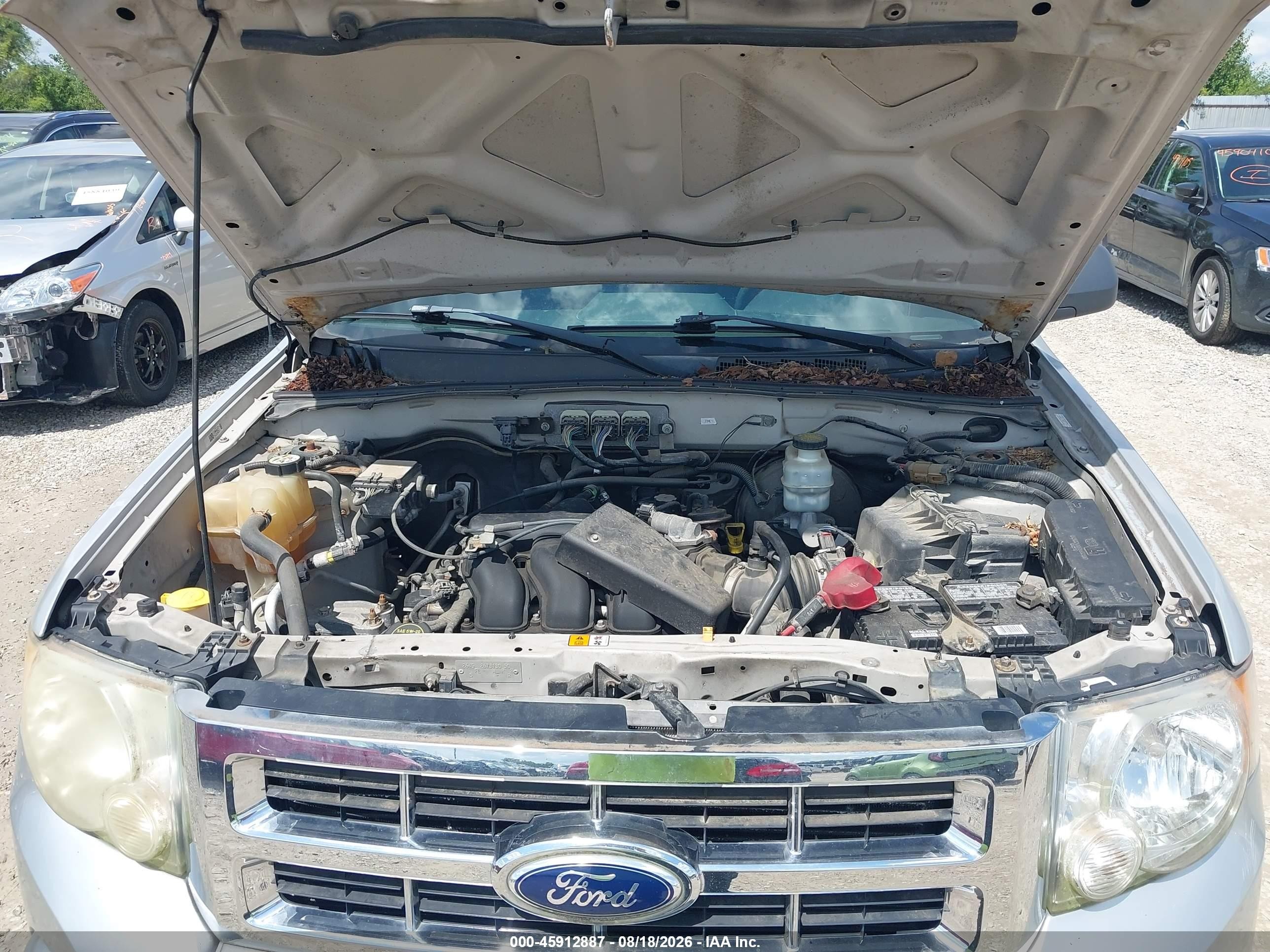 2008 Ford Escape Xlt Silver vin: 1FMCU93148KB51025