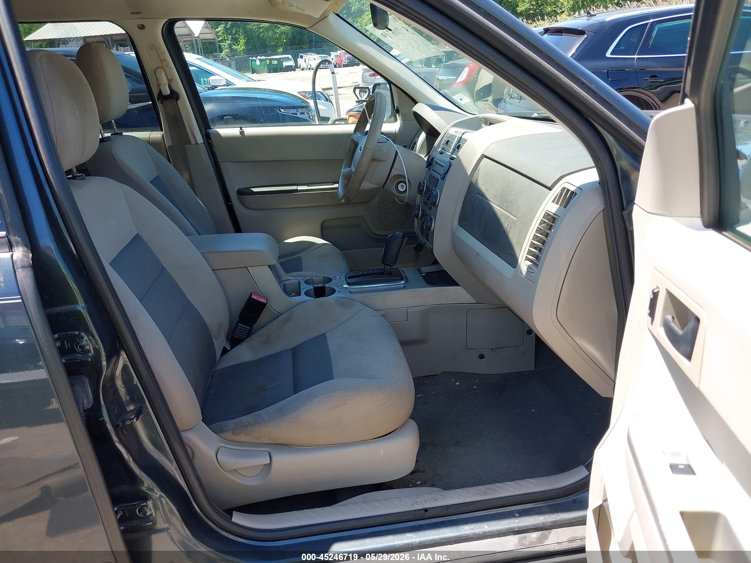 2008 Ford Escape Xlt Blue vin: 1FMCU93148KB78239