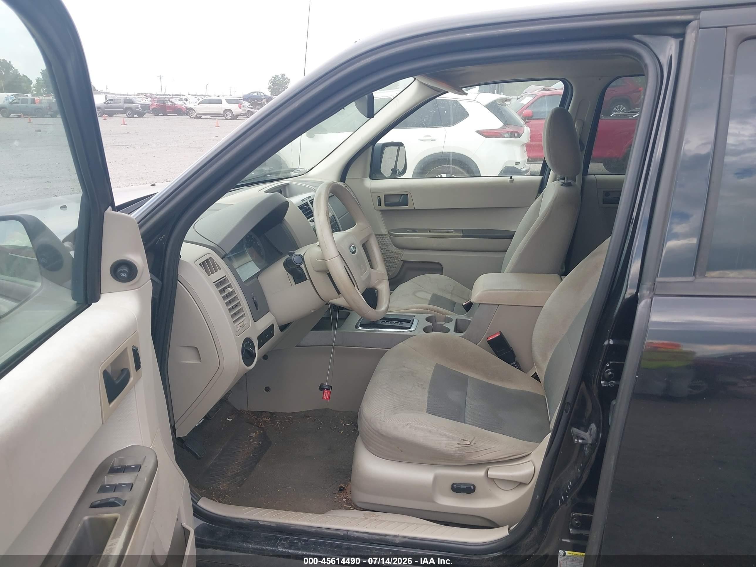 2008 Ford Escape Xlt Black vin: 1FMCU93148KC45535