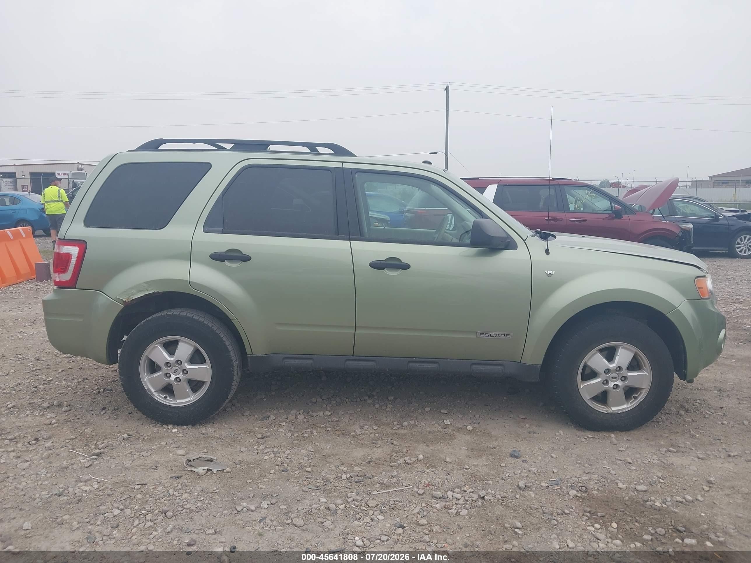 2008 Ford Escape Xlt Green vin: 1FMCU93148KD50334