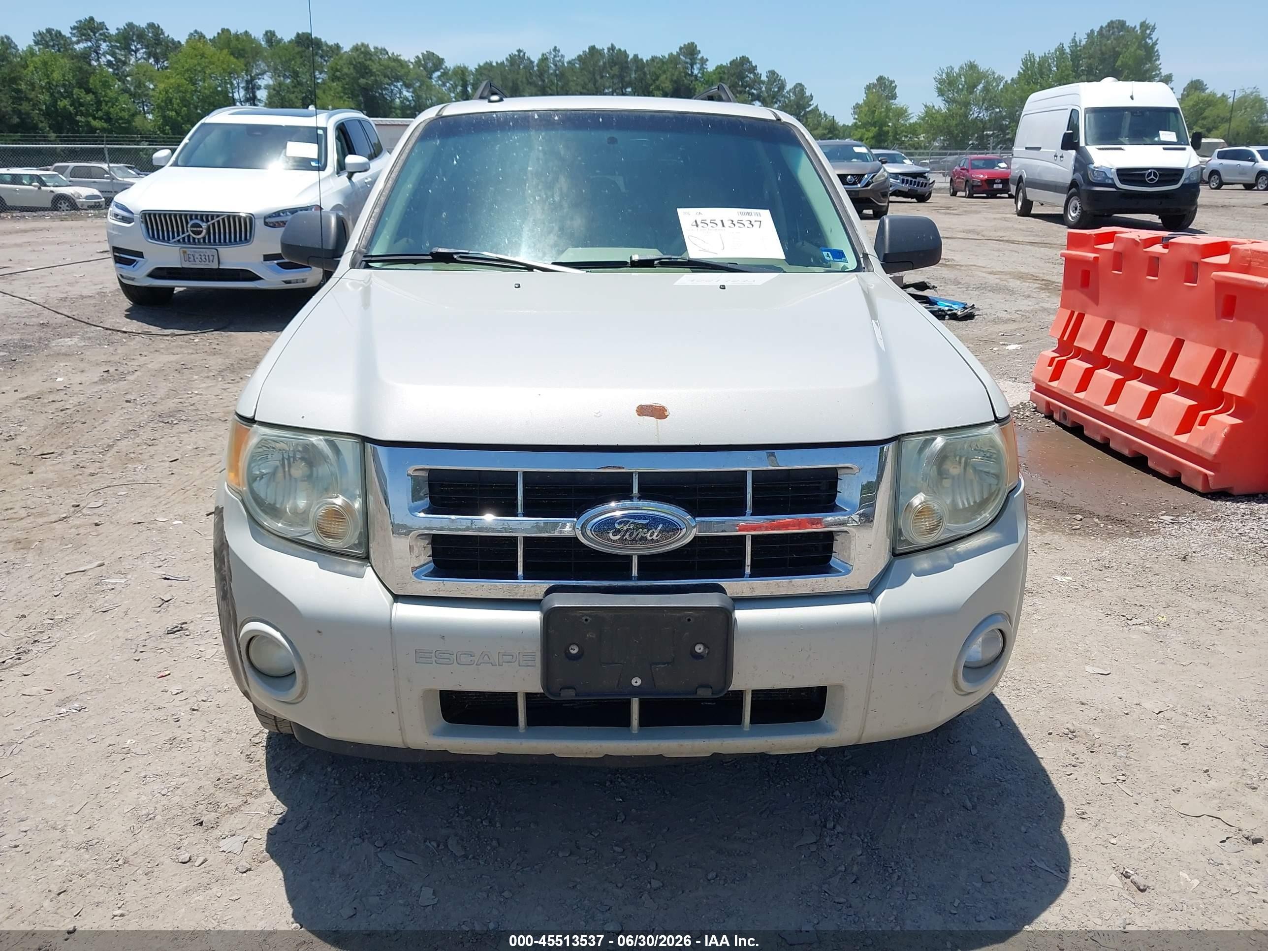 2008 Ford Escape Xlt Silver vin: 1FMCU93148KD90851