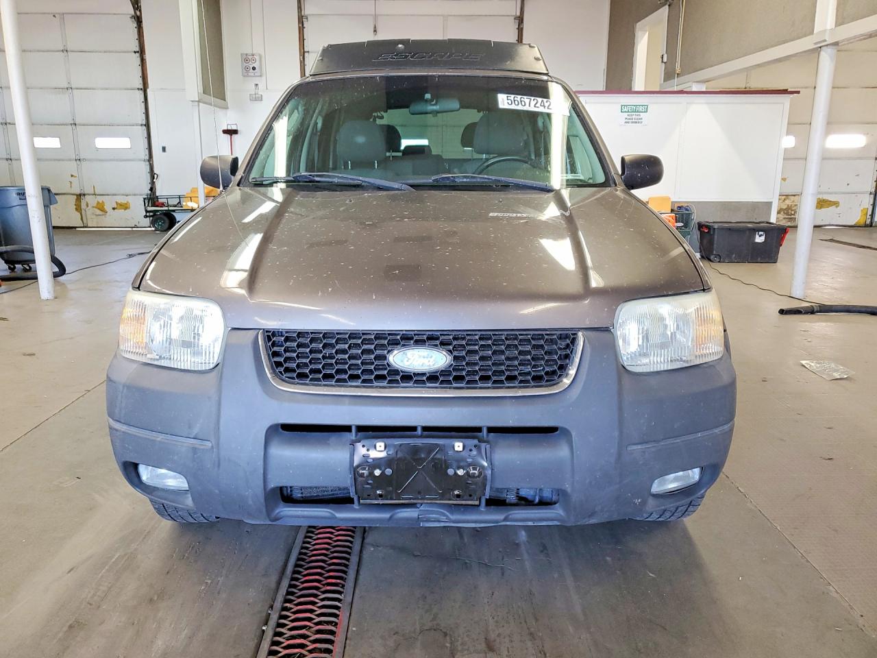 2003 Ford Escape Charcoal vin: 1FMCU93153KC34942