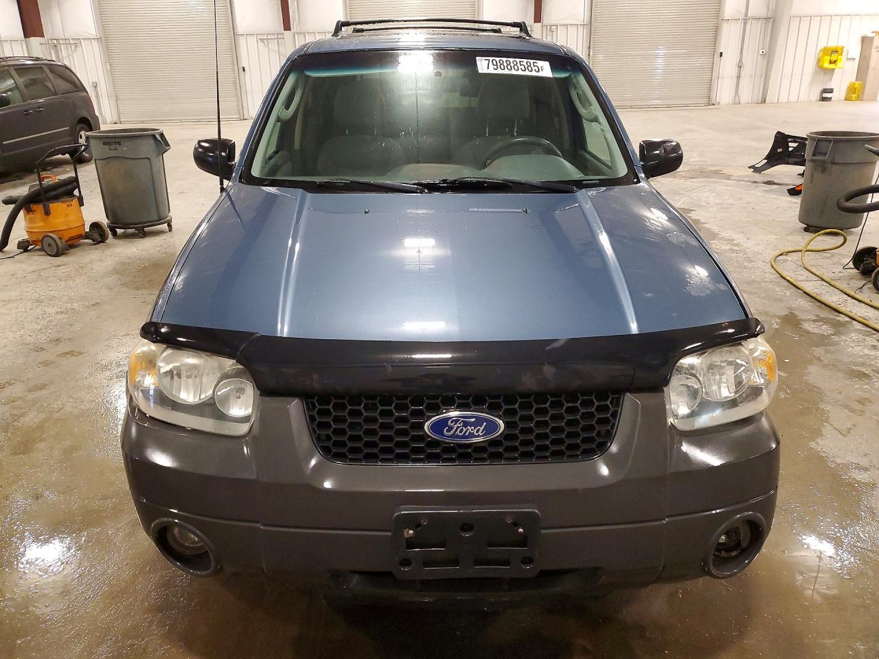 2005 Ford Escape Xlt Blue vin: 1FMCU93155DA10948