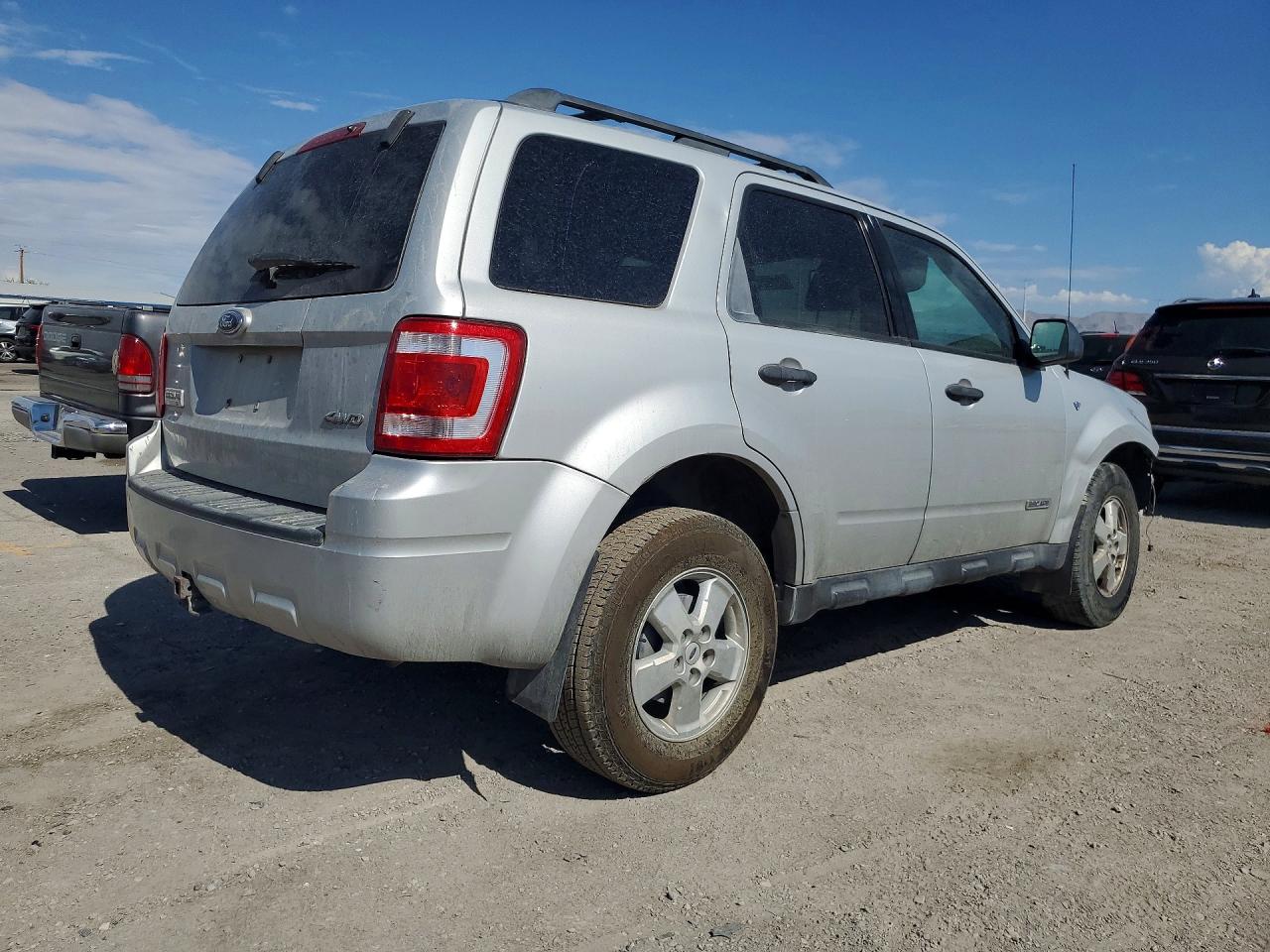 2008 Ford Escape Xlt Silver vin: 1FMCU93158KE21718