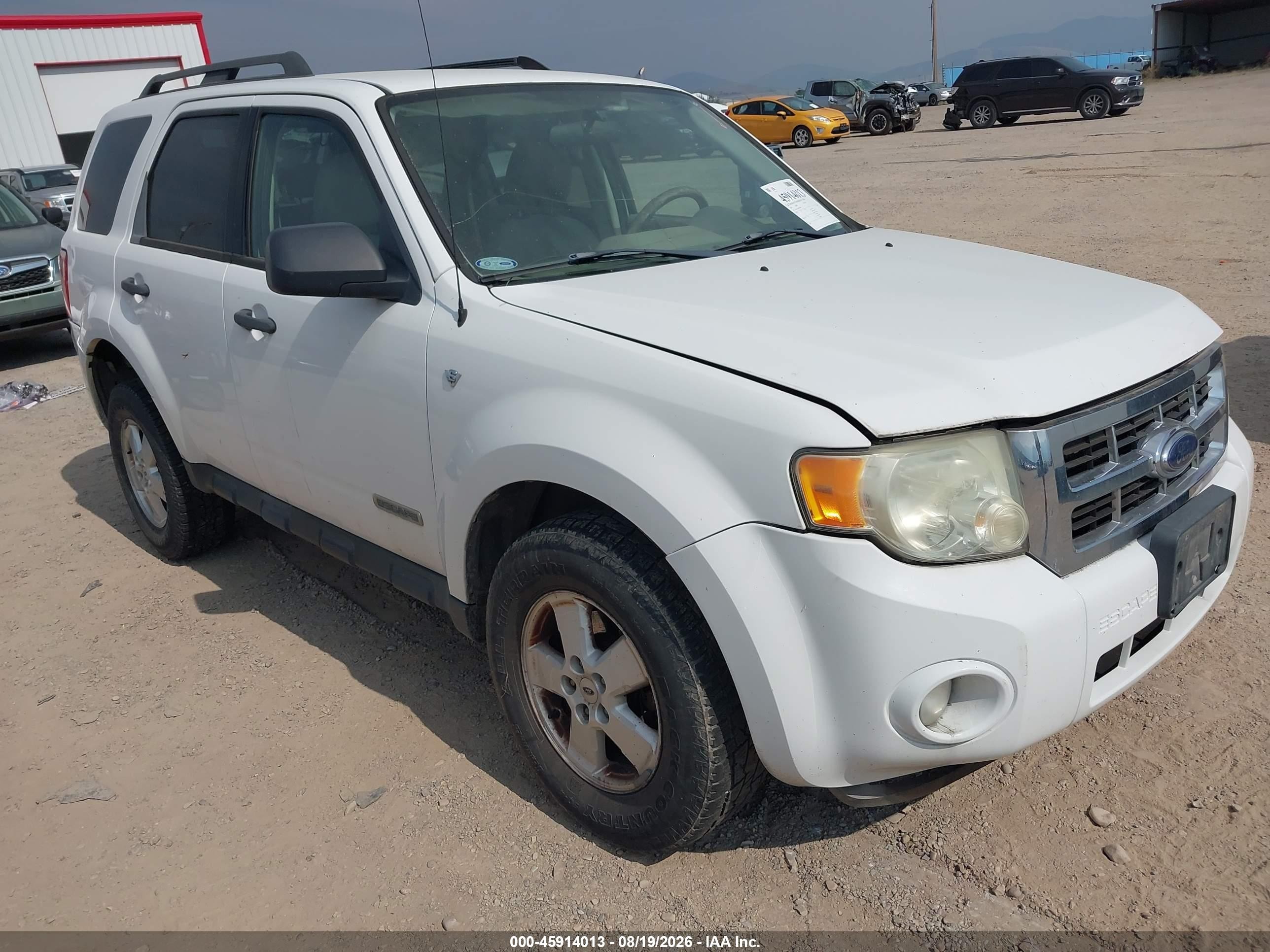 2008 Ford Escape Xlt White vin: 1FMCU93168KB48689