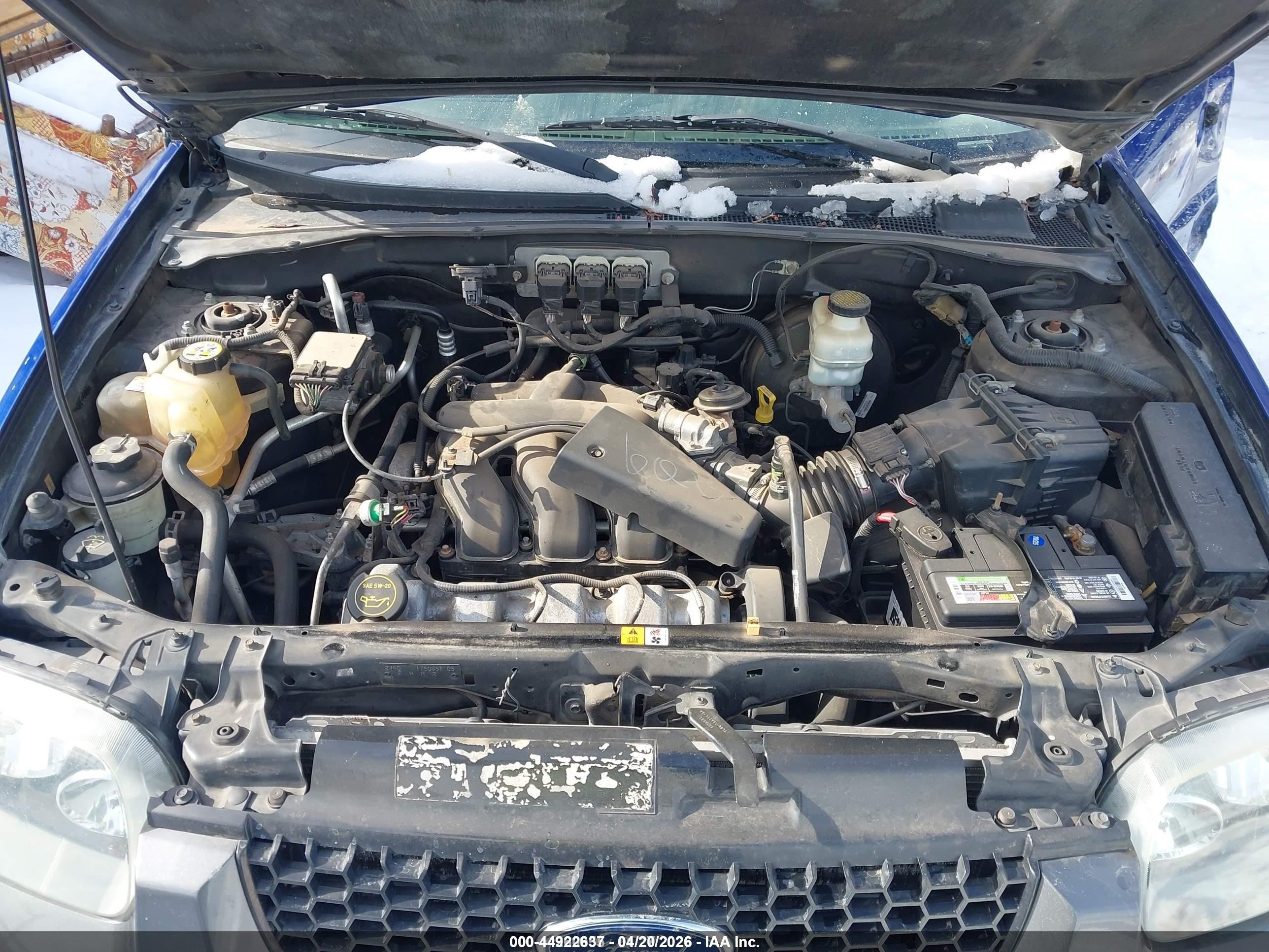2005 Ford Escape Xlt Blue vin: 1FMCU93175KA43204