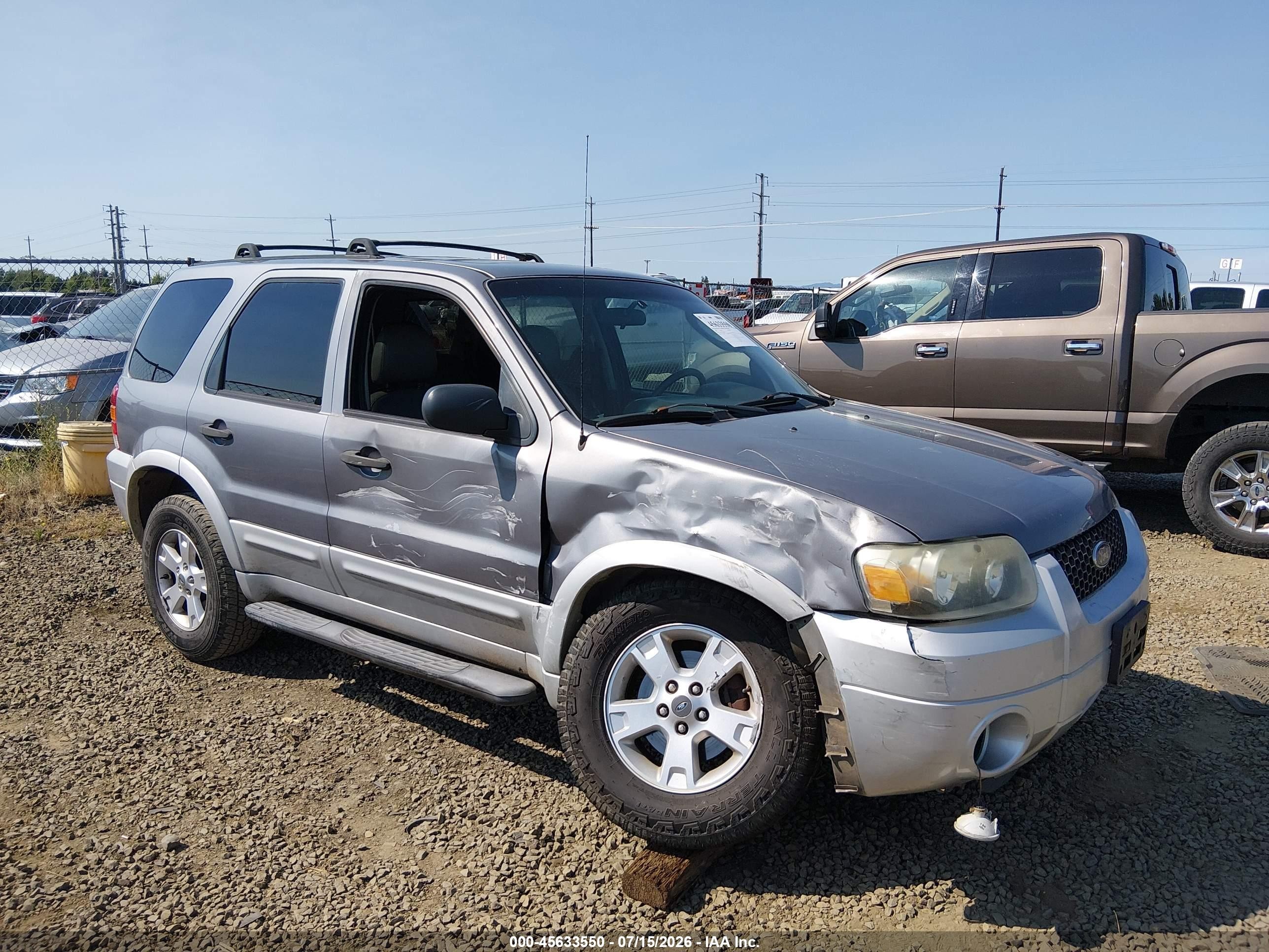 2007 Ford Escape   Gray vin: 1FMCU93177KB89542