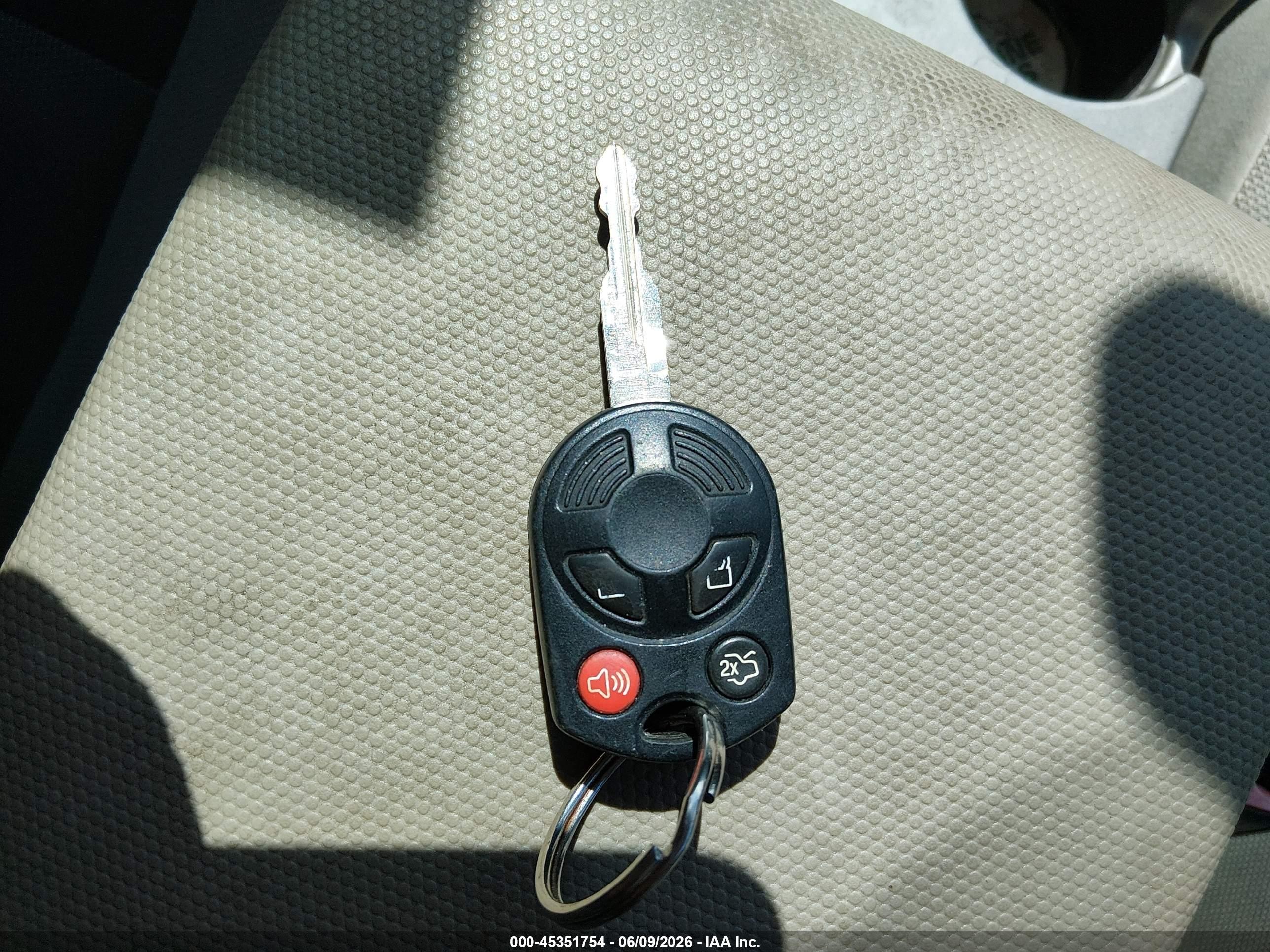 2008 Ford Escape Xlt Blue vin: 1FMCU93178KA05847