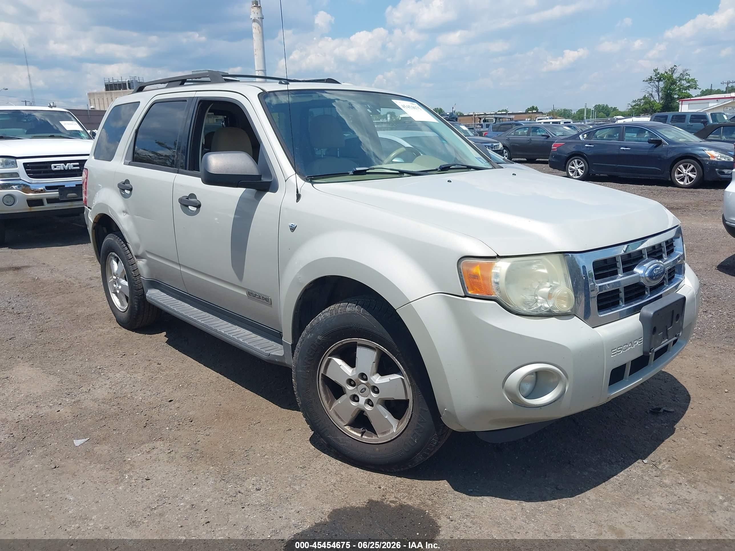 2008 Ford Escape Xlt Gold vin: 1FMCU93178KC69781