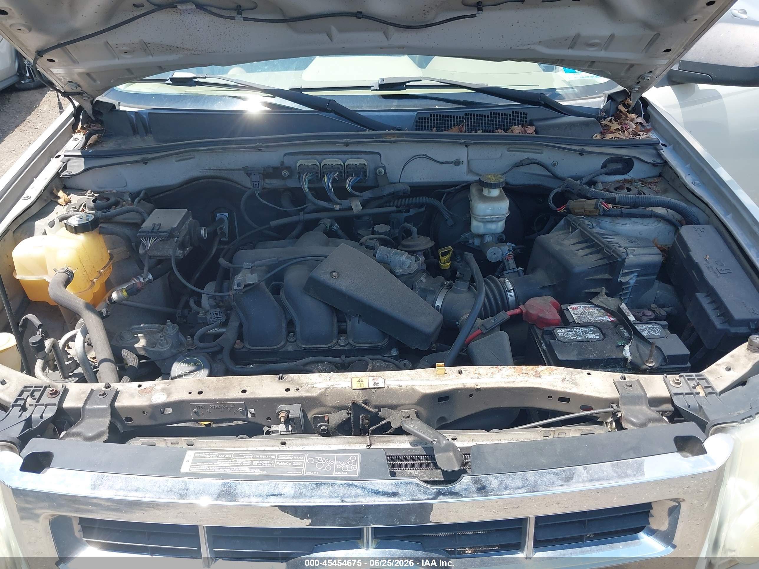 2008 Ford Escape Xlt Gold vin: 1FMCU93178KC69781