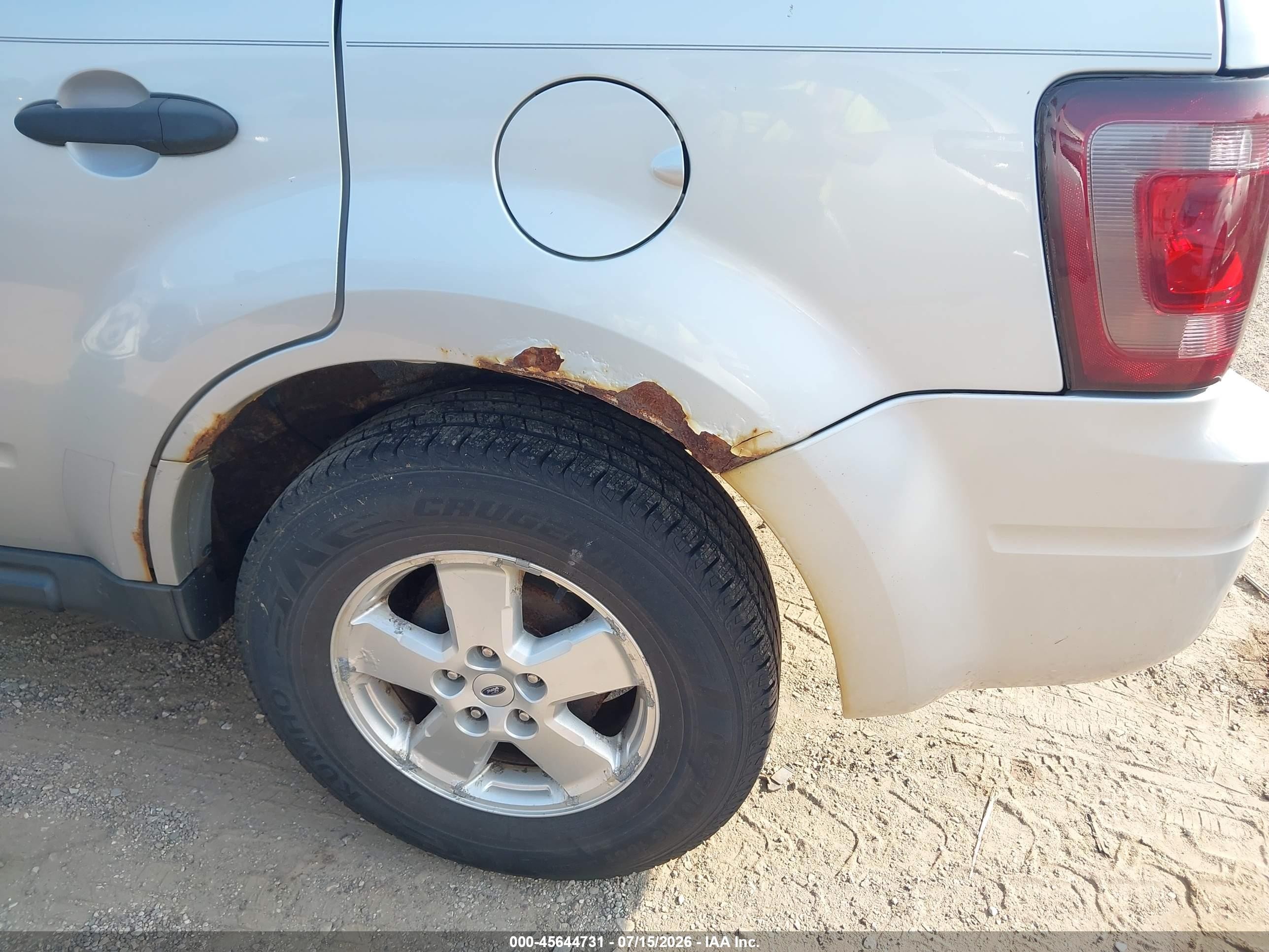 2008 Ford Escape Xlt Silver vin: 1FMCU93178KE12227