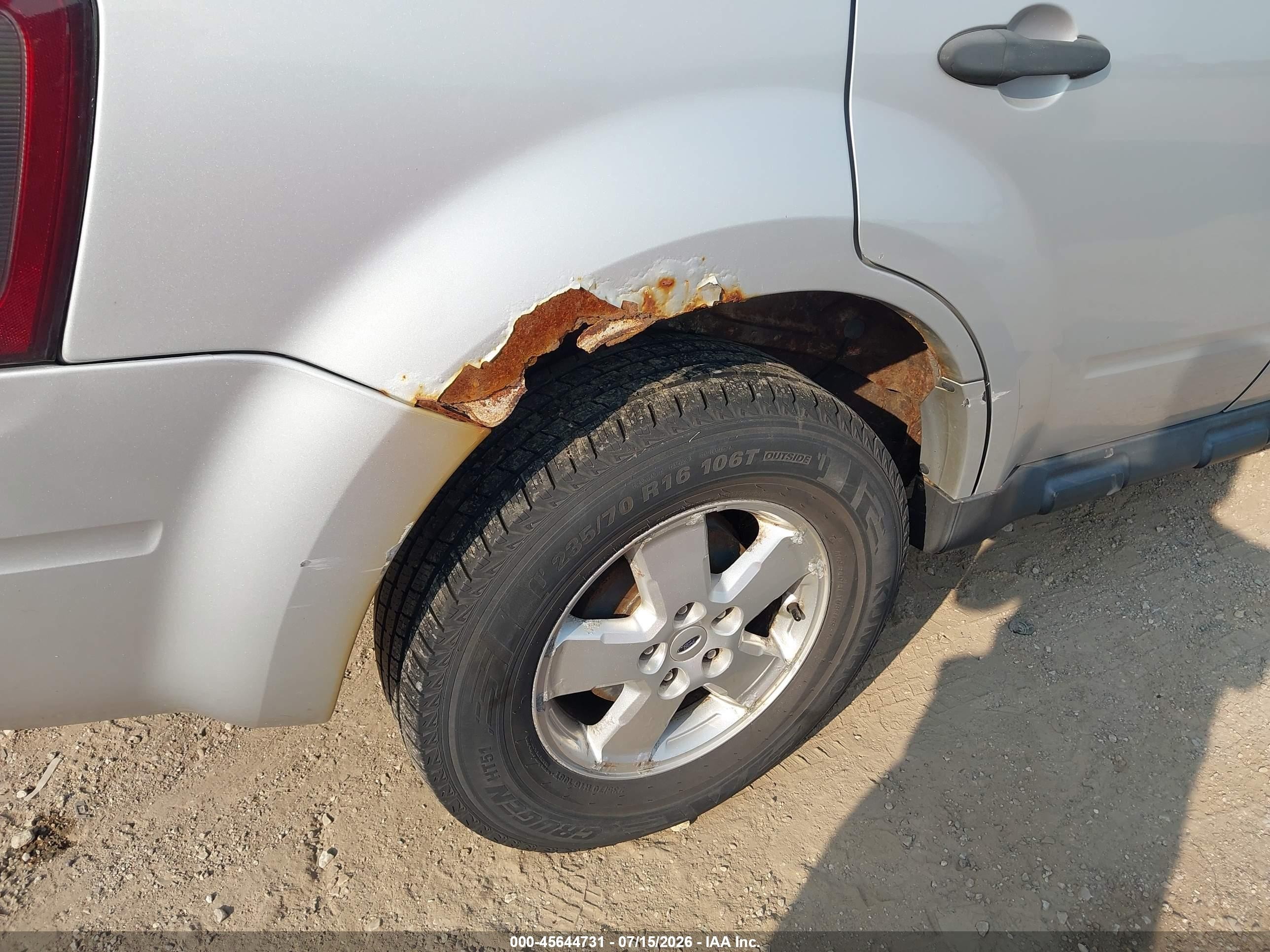 2008 Ford Escape Xlt Silver vin: 1FMCU93178KE12227