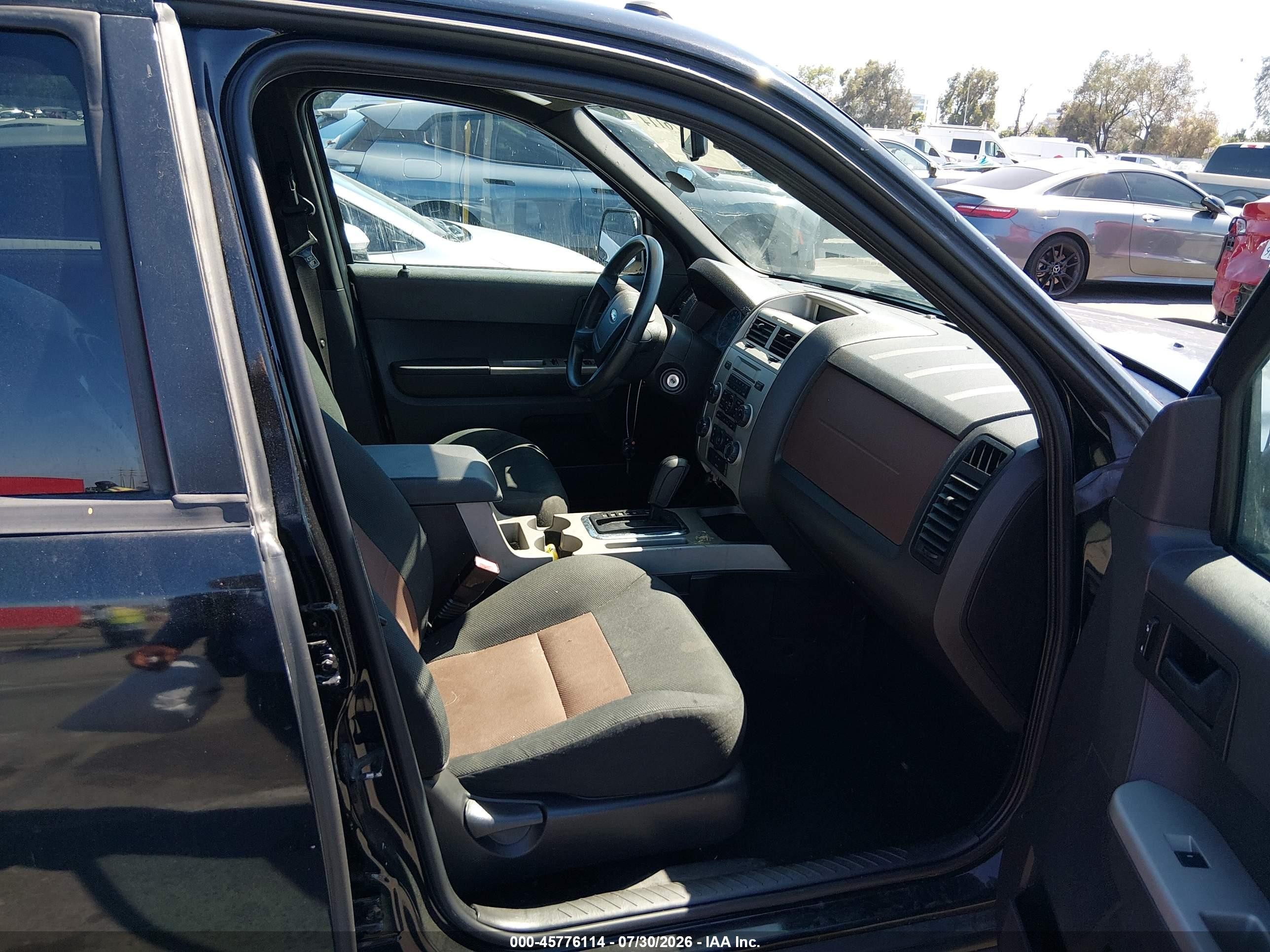 2008 Ford Escape Xlt Black vin: 1FMCU93188KA11365