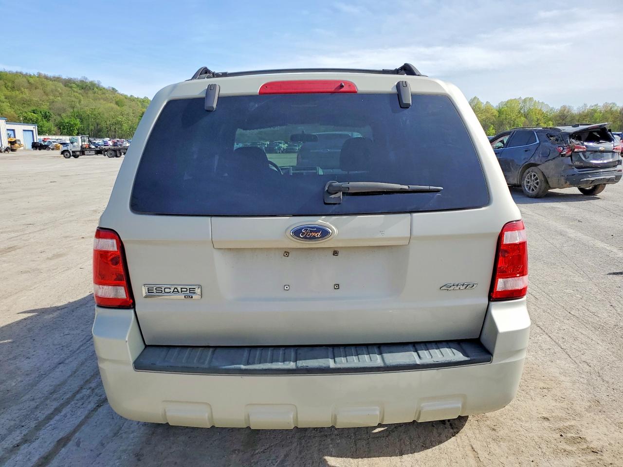 2008 Ford Escape Xlt Silver vin: 1FMCU93188KA28358