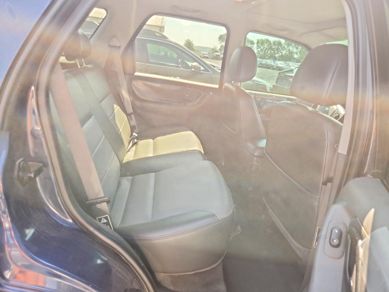 2004 Ford Escape Xlt Синий vin: 1FMCU93194KA36334