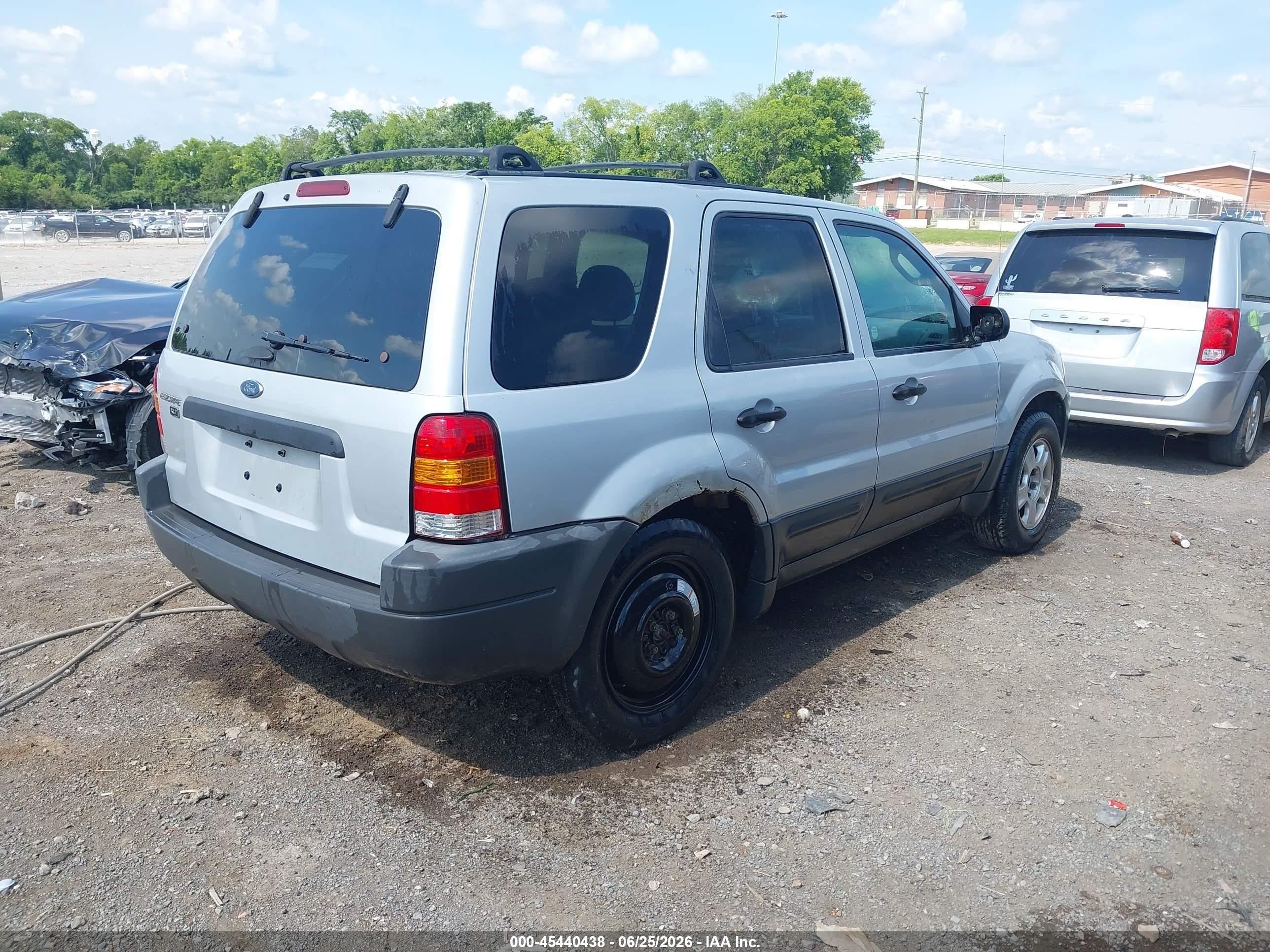 2004 Ford Escape Xlt Silver vin: 1FMCU93194KB10402