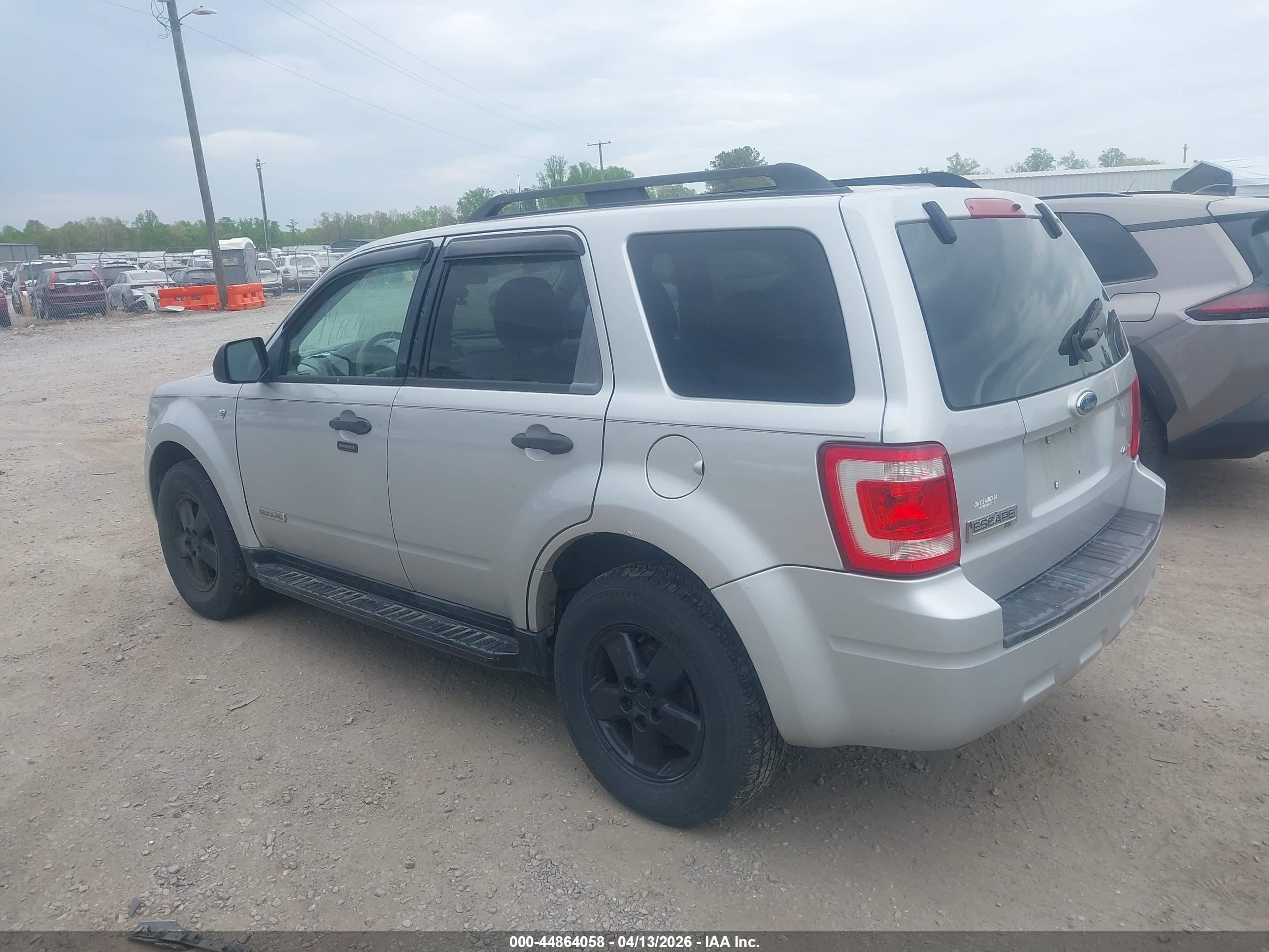 2008 Ford Escape Xlt Silver vin: 1FMCU93198KA67220