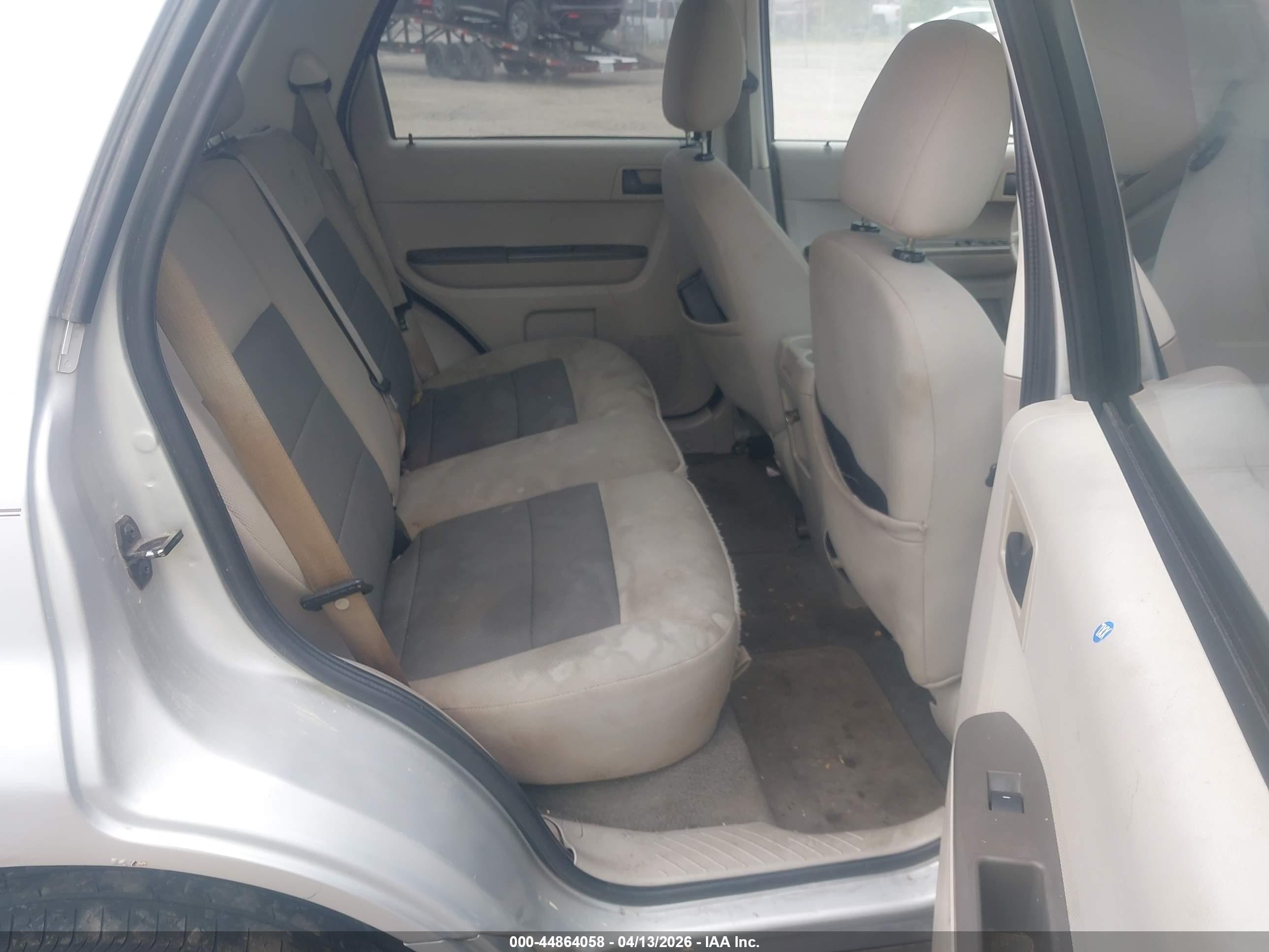 2008 Ford Escape Xlt Silver vin: 1FMCU93198KA67220