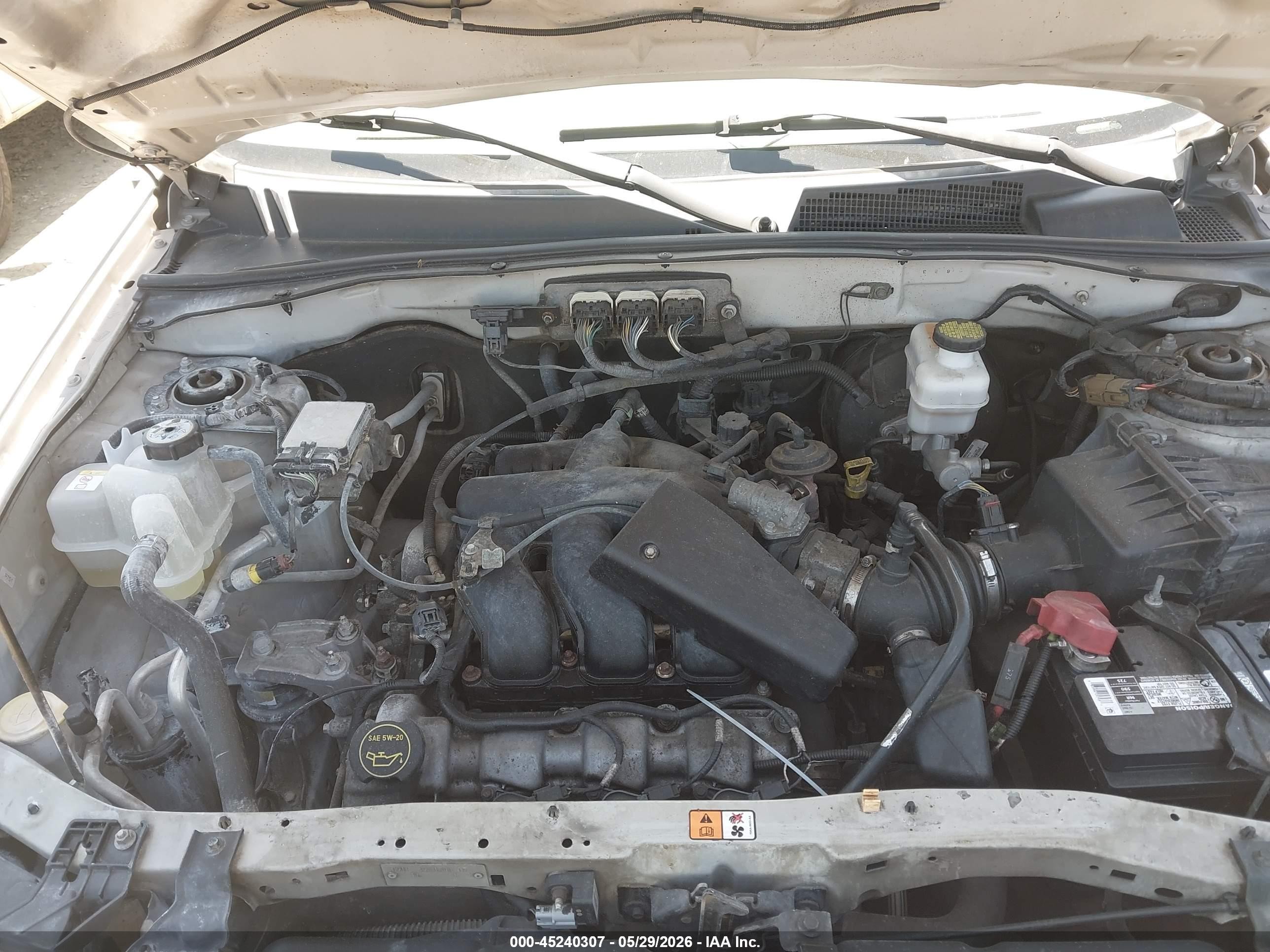 2008 Ford Escape Xlt Cream vin: 1FMCU93198KB02810