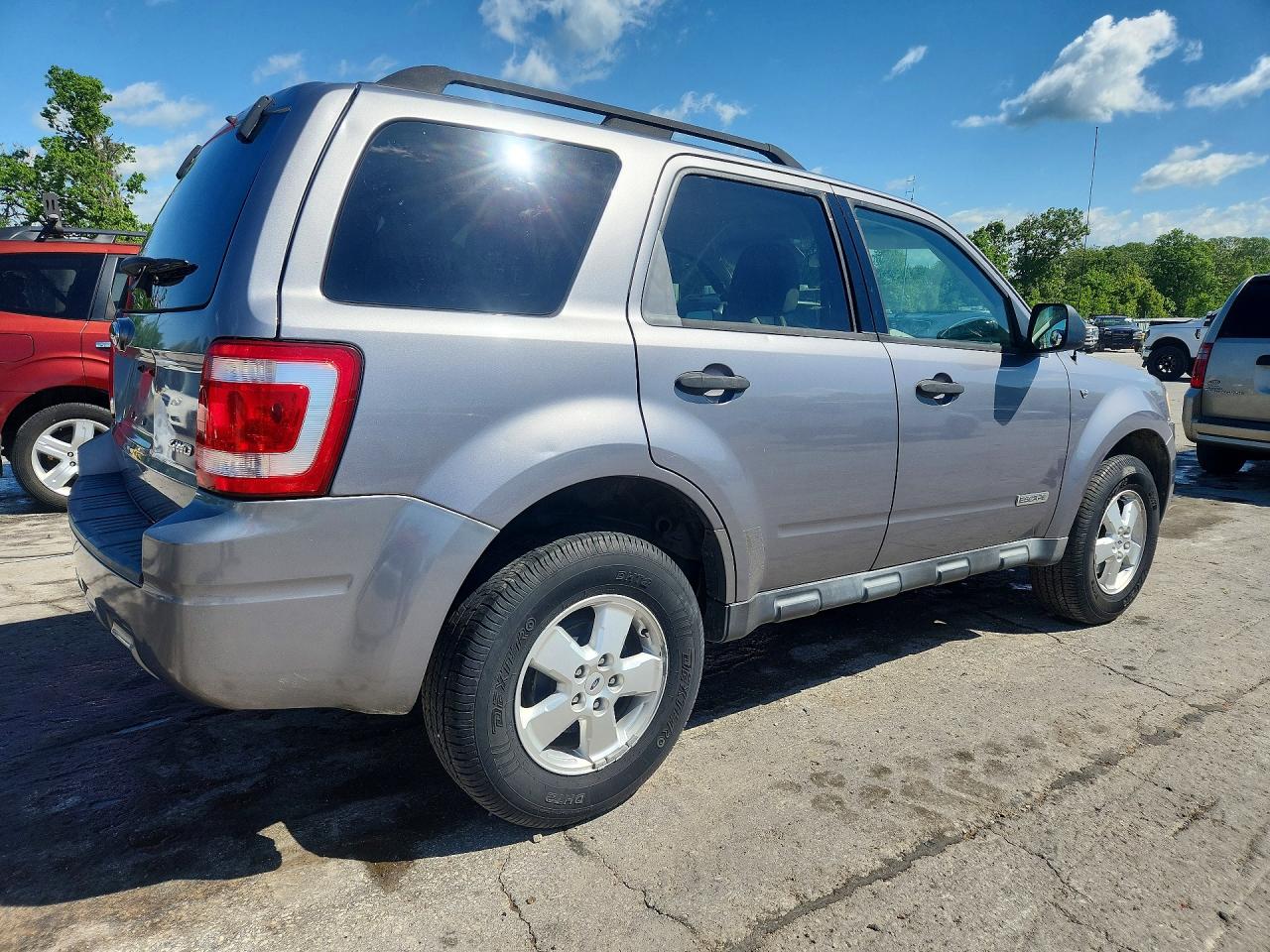 2008 Ford Escape Xlt Серый vin: 1FMCU93198KB58732