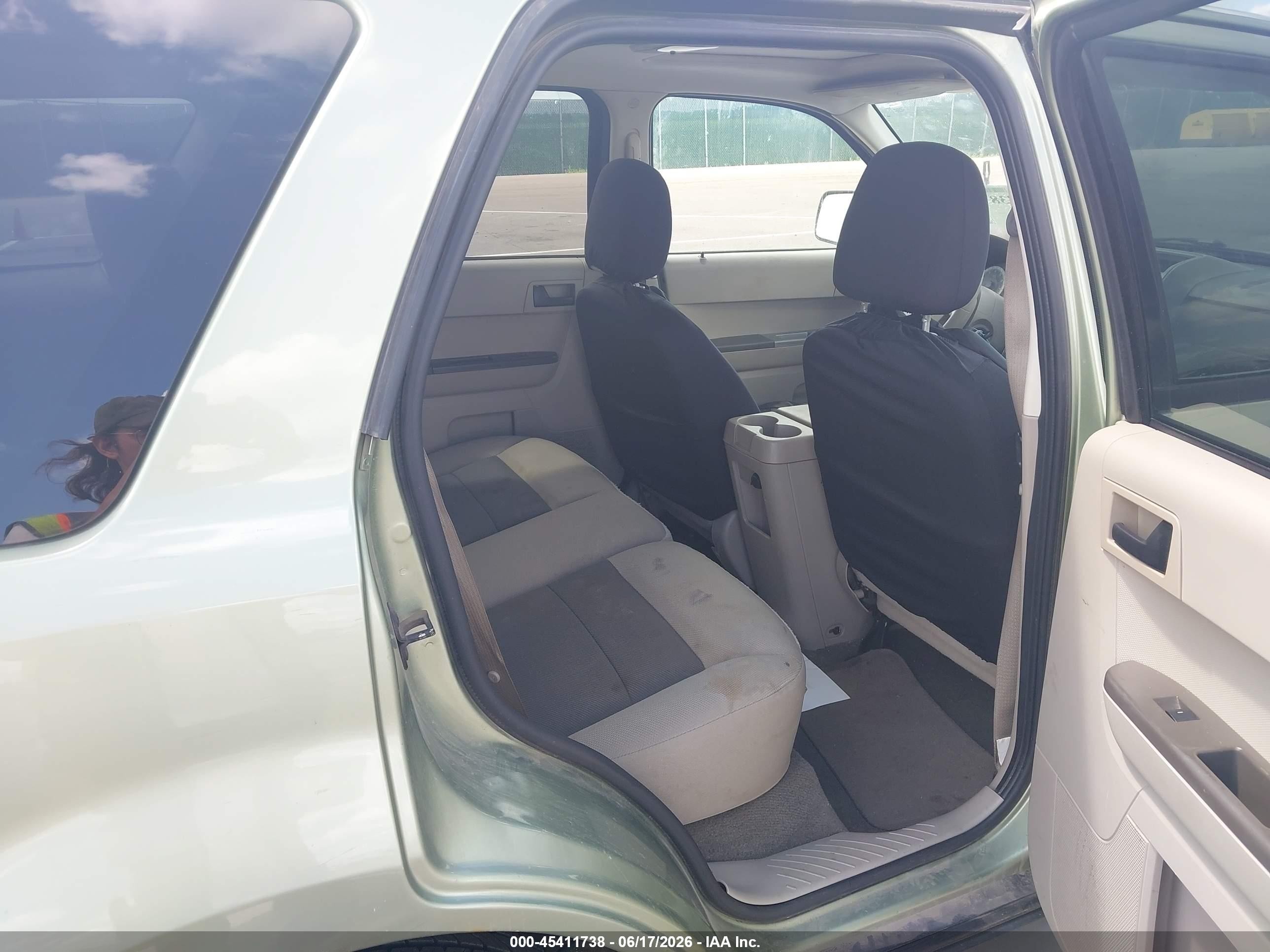 2008 Ford Escape Xlt Green vin: 1FMCU93198KD32069