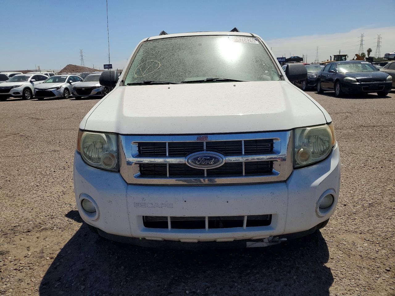 2008 Ford Escape Xlt Белый vin: 1FMCU93198KD74824