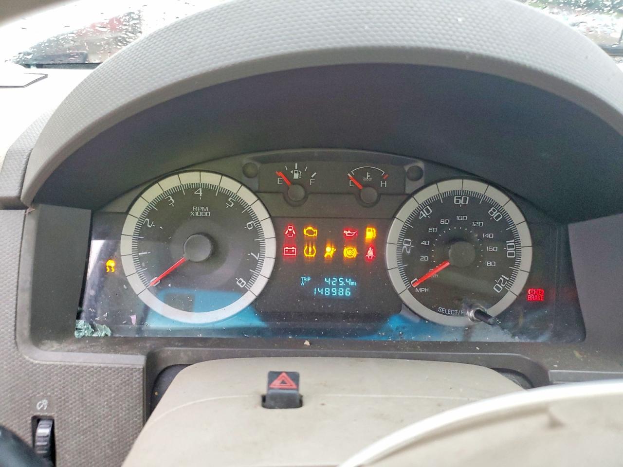 2008 Ford Escape Xlt White vin: 1FMCU93198KD83426