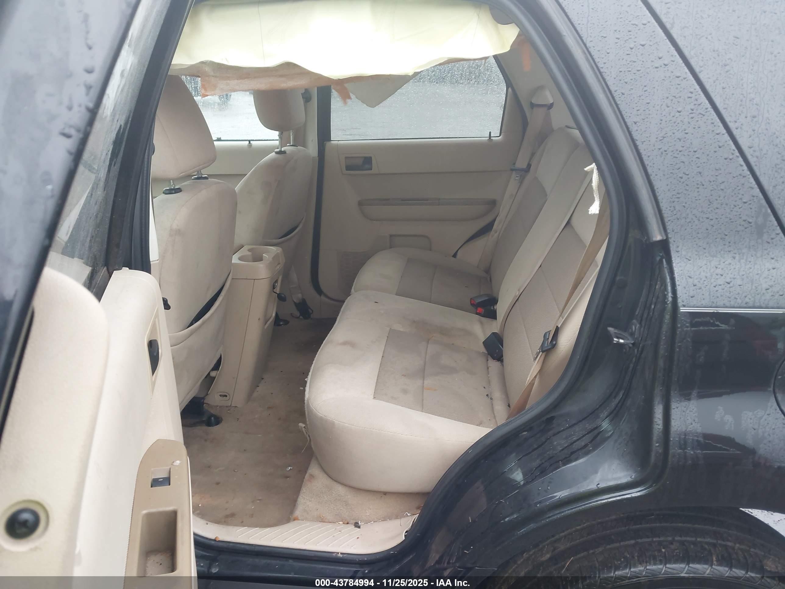 2008 Ford Escape Xlt Черный vin: 1FMCU93198KD98993