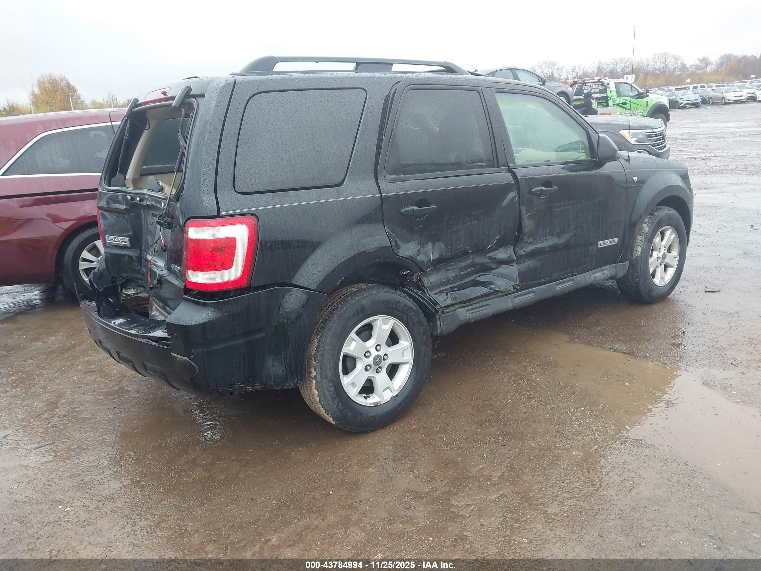 2008 Ford Escape Xlt Черный vin: 1FMCU93198KD98993