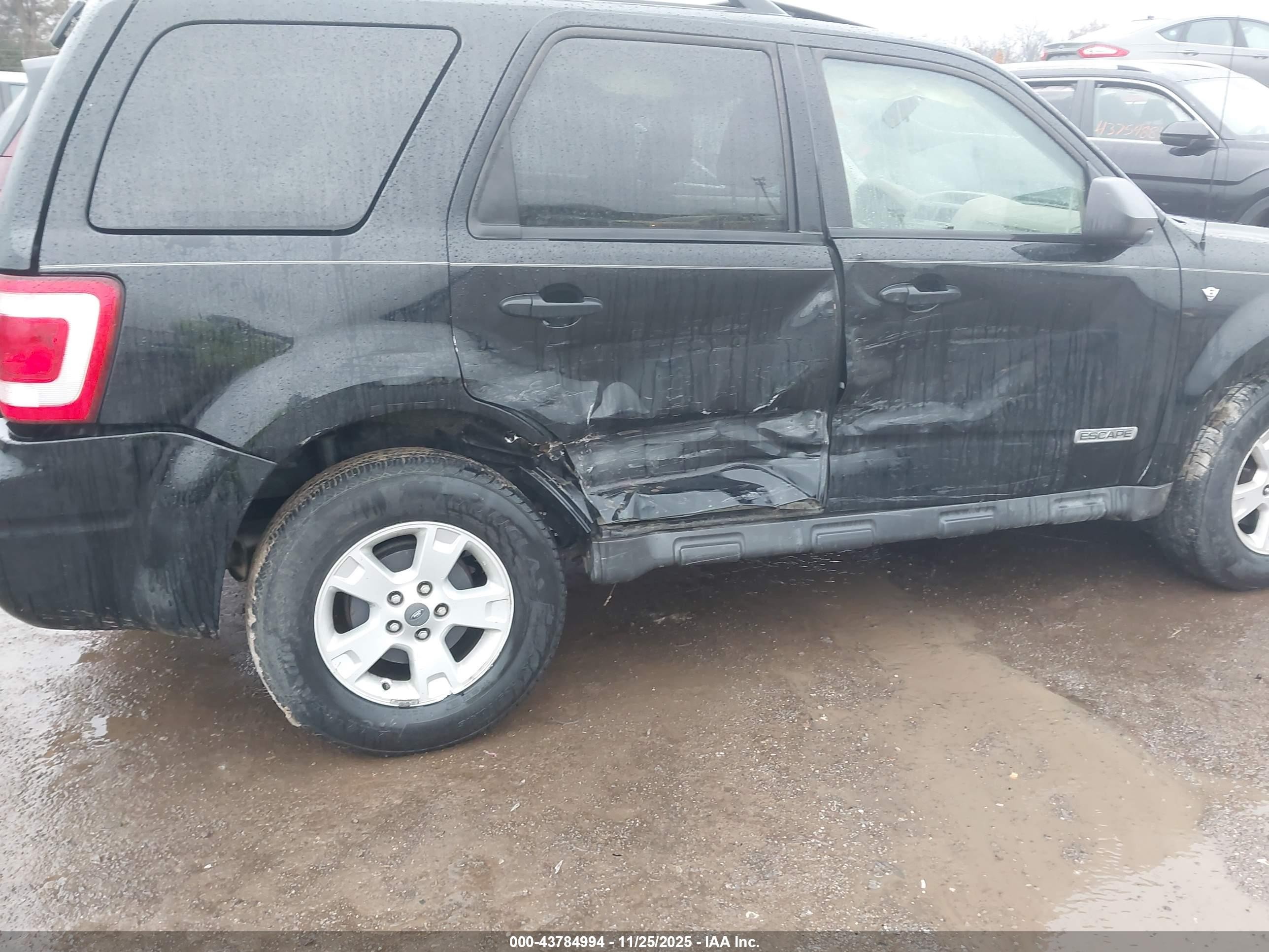 2008 Ford Escape Xlt Черный vin: 1FMCU93198KD98993