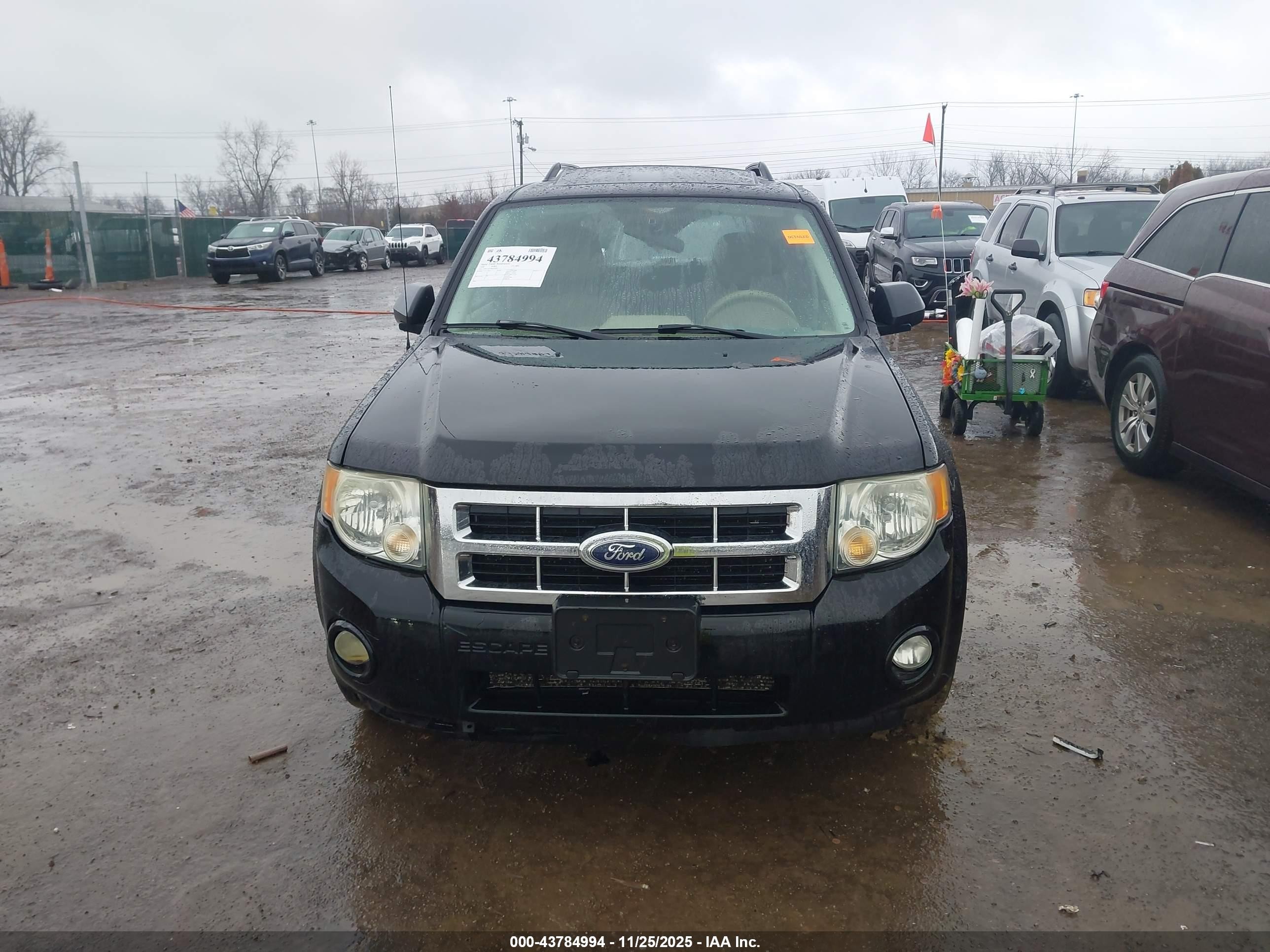 2008 Ford Escape Xlt Черный vin: 1FMCU93198KD98993