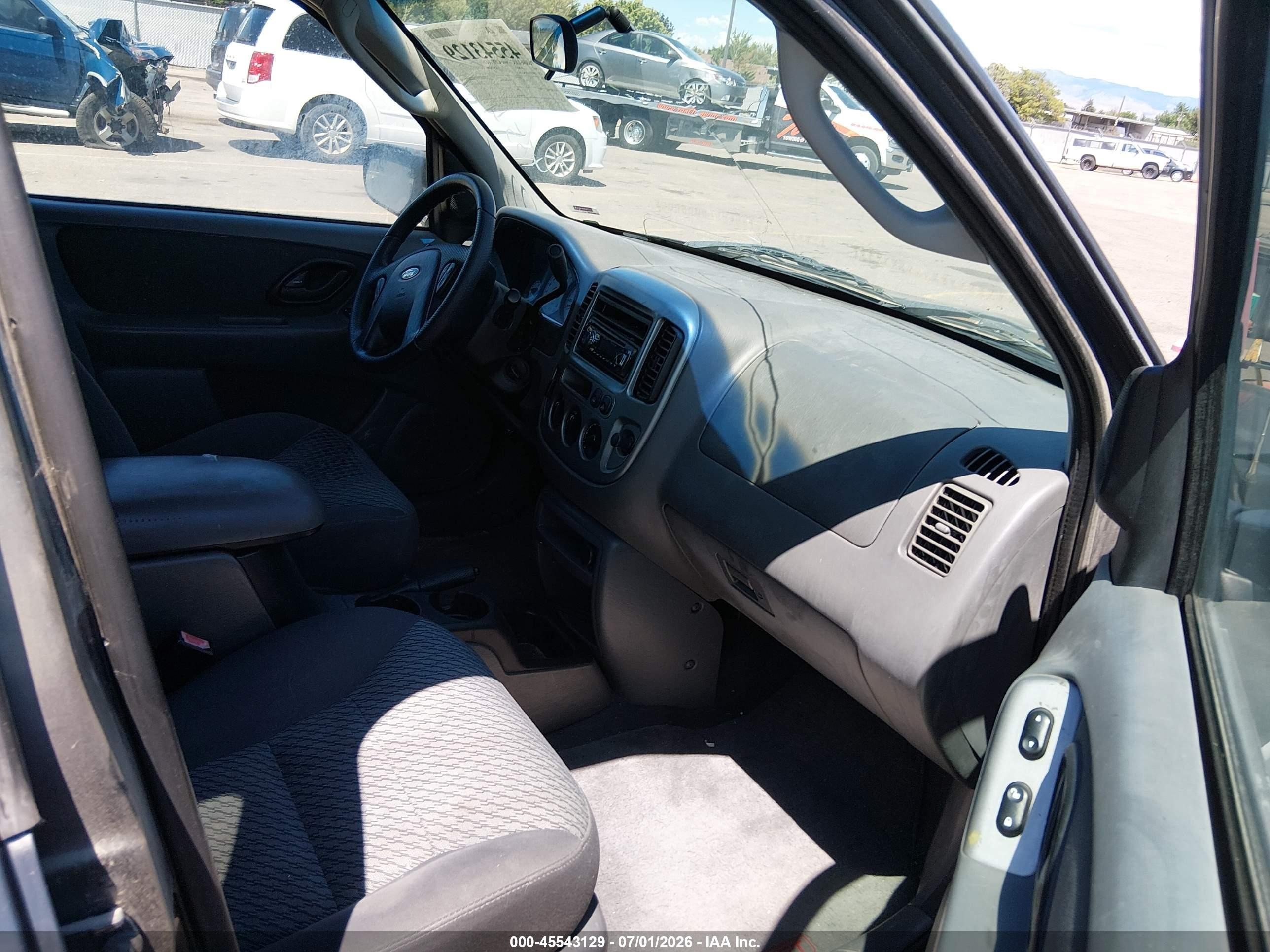 2003 Ford Escape Xlt Gray vin: 1FMCU931X3KA79174