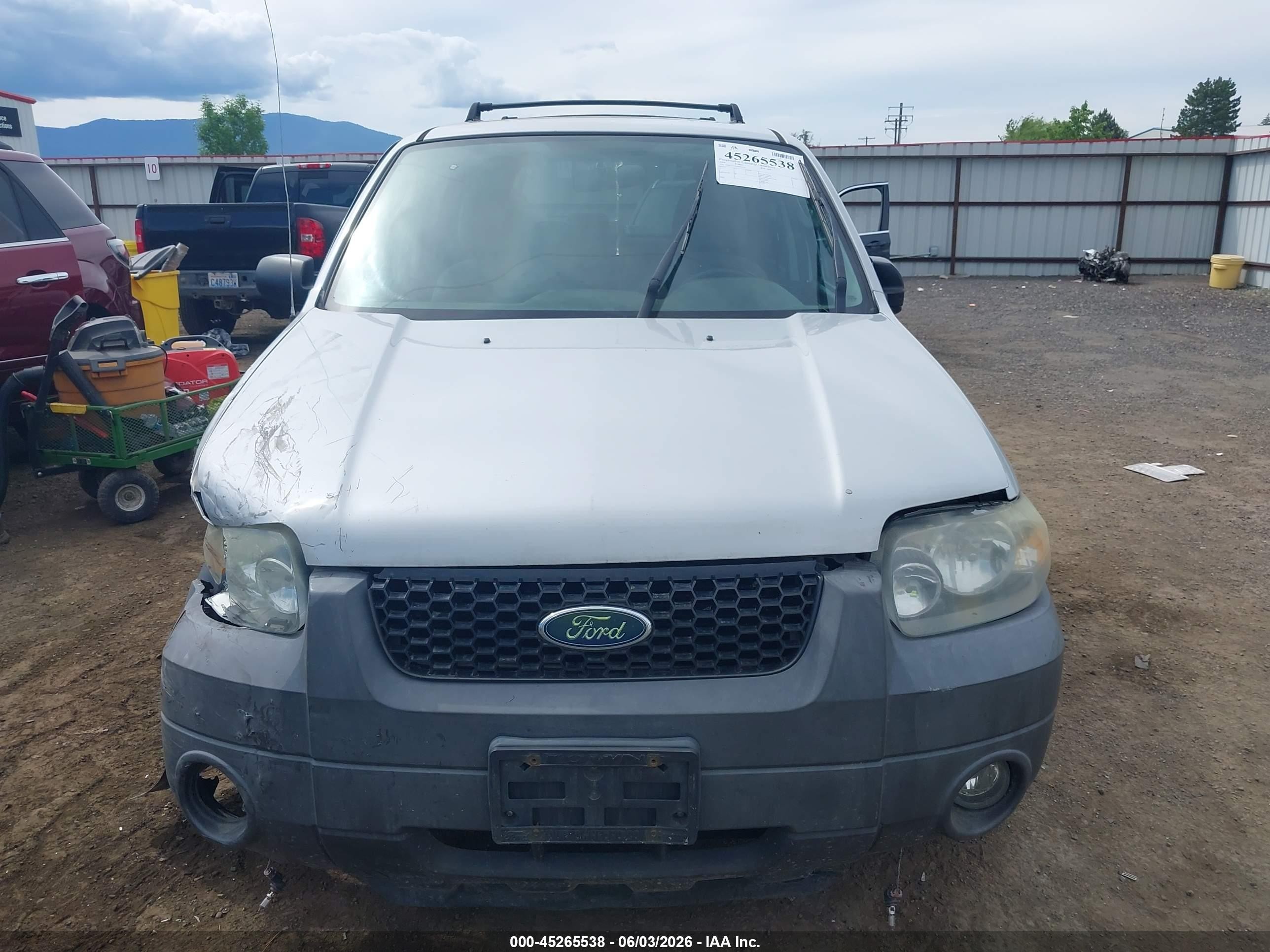 2004 Ford Escape Xlt Silver vin: 1FMCU931X4KB12210