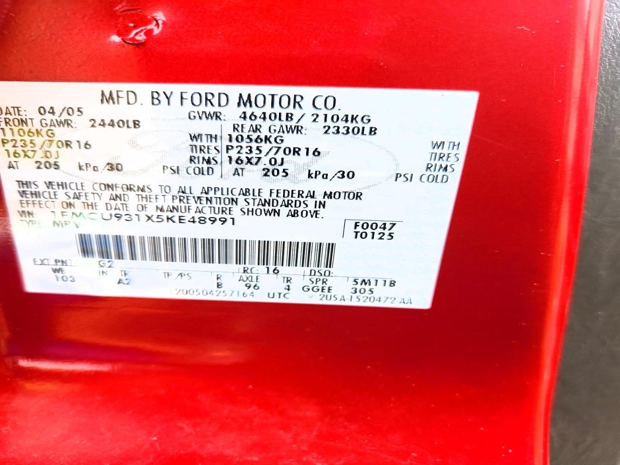 2005 Ford Escape Red vin: 1FMCU931X5KE48991