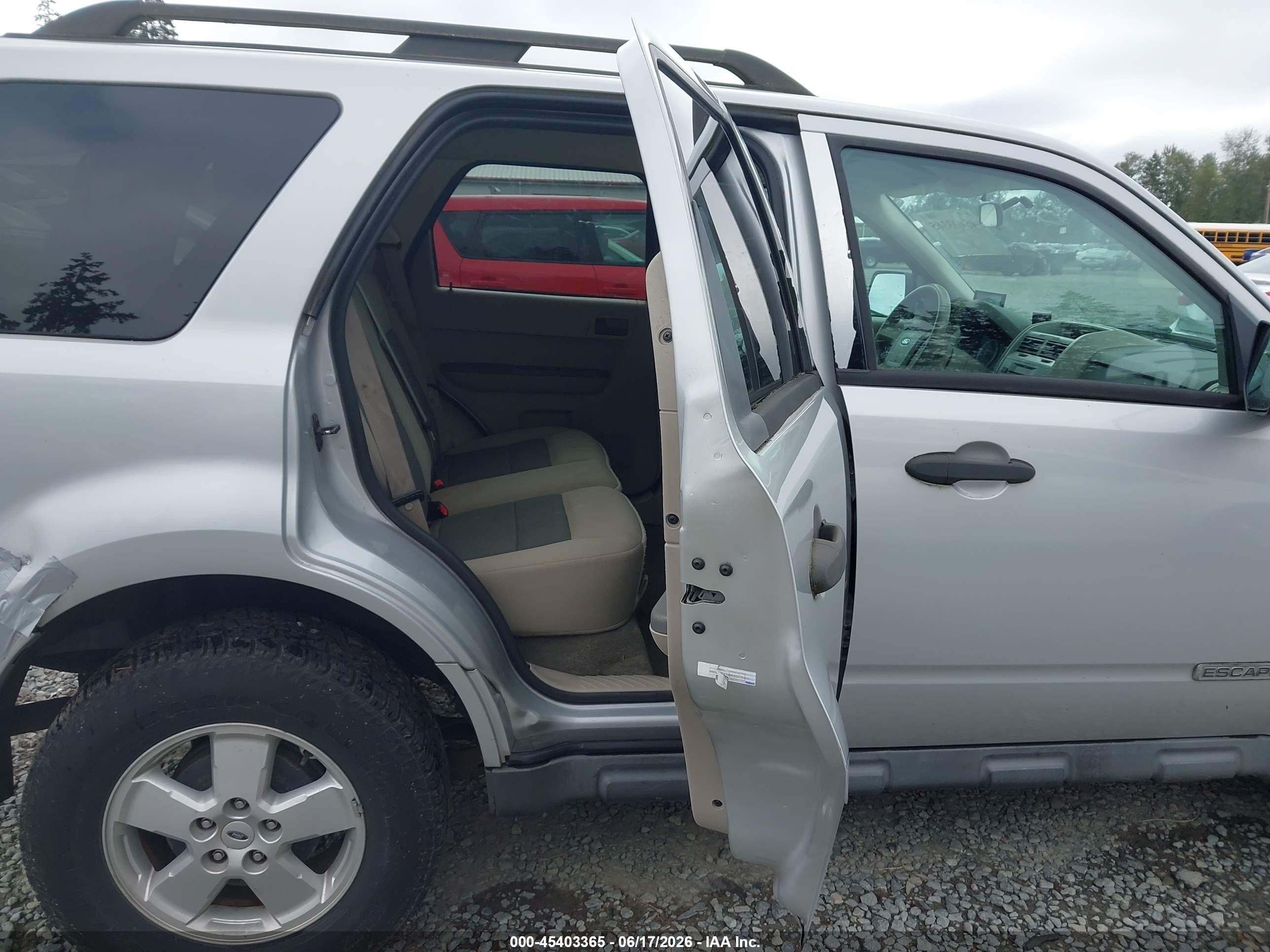 2008 Ford Escape Xlt Silver vin: 1FMCU931X8KA09505