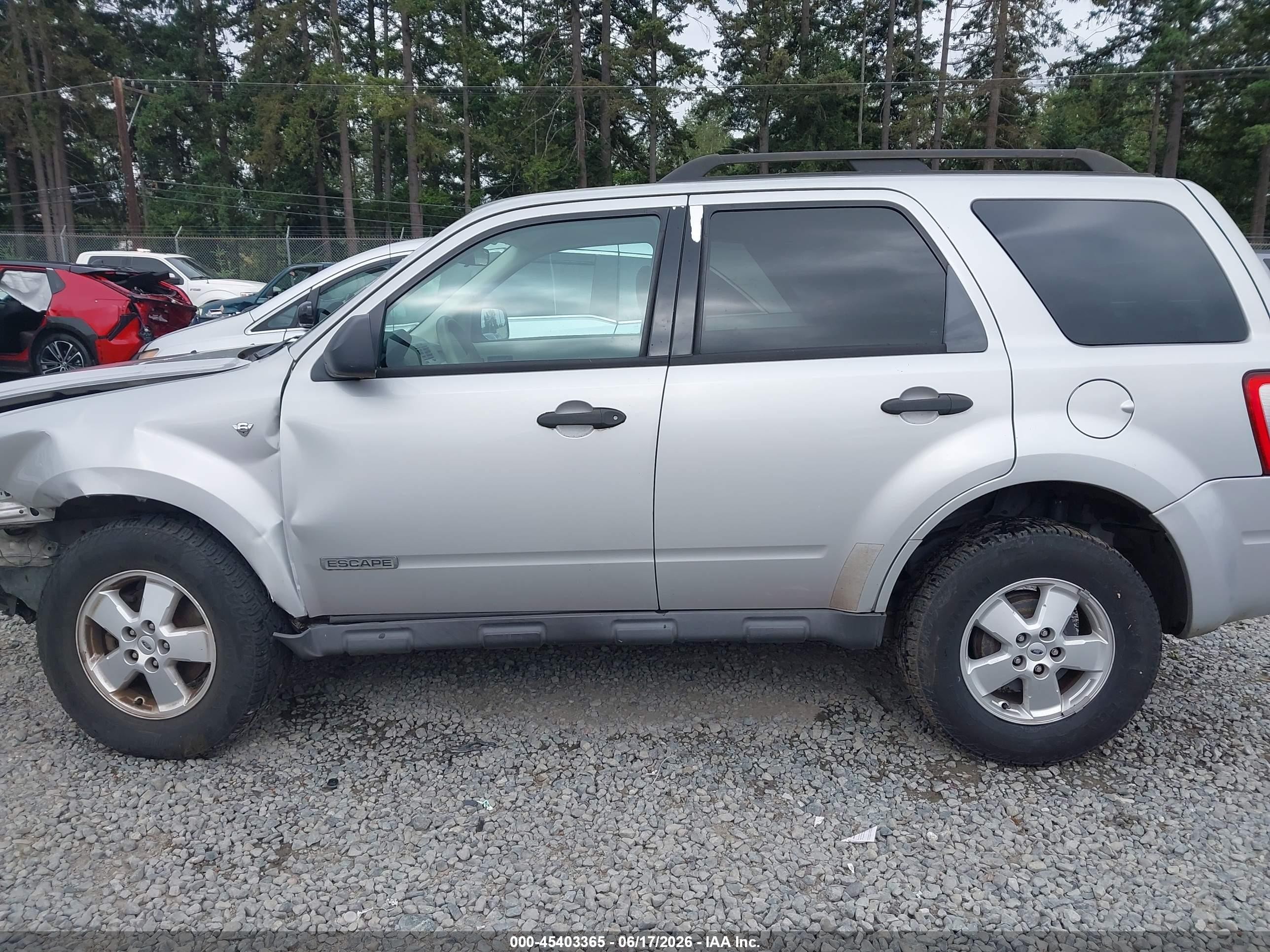 2008 Ford Escape Xlt Silver vin: 1FMCU931X8KA09505