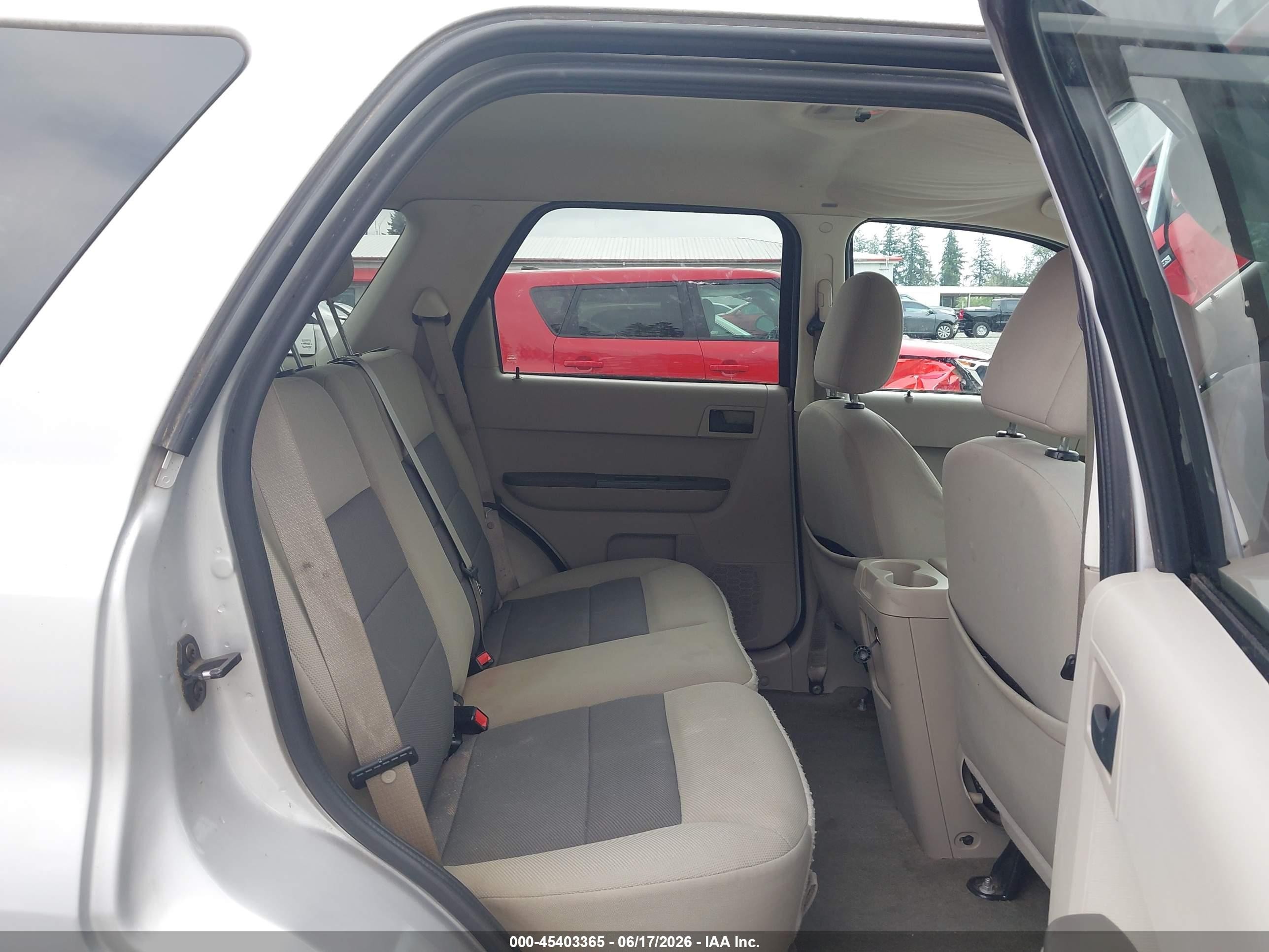 2008 Ford Escape Xlt Silver vin: 1FMCU931X8KA09505