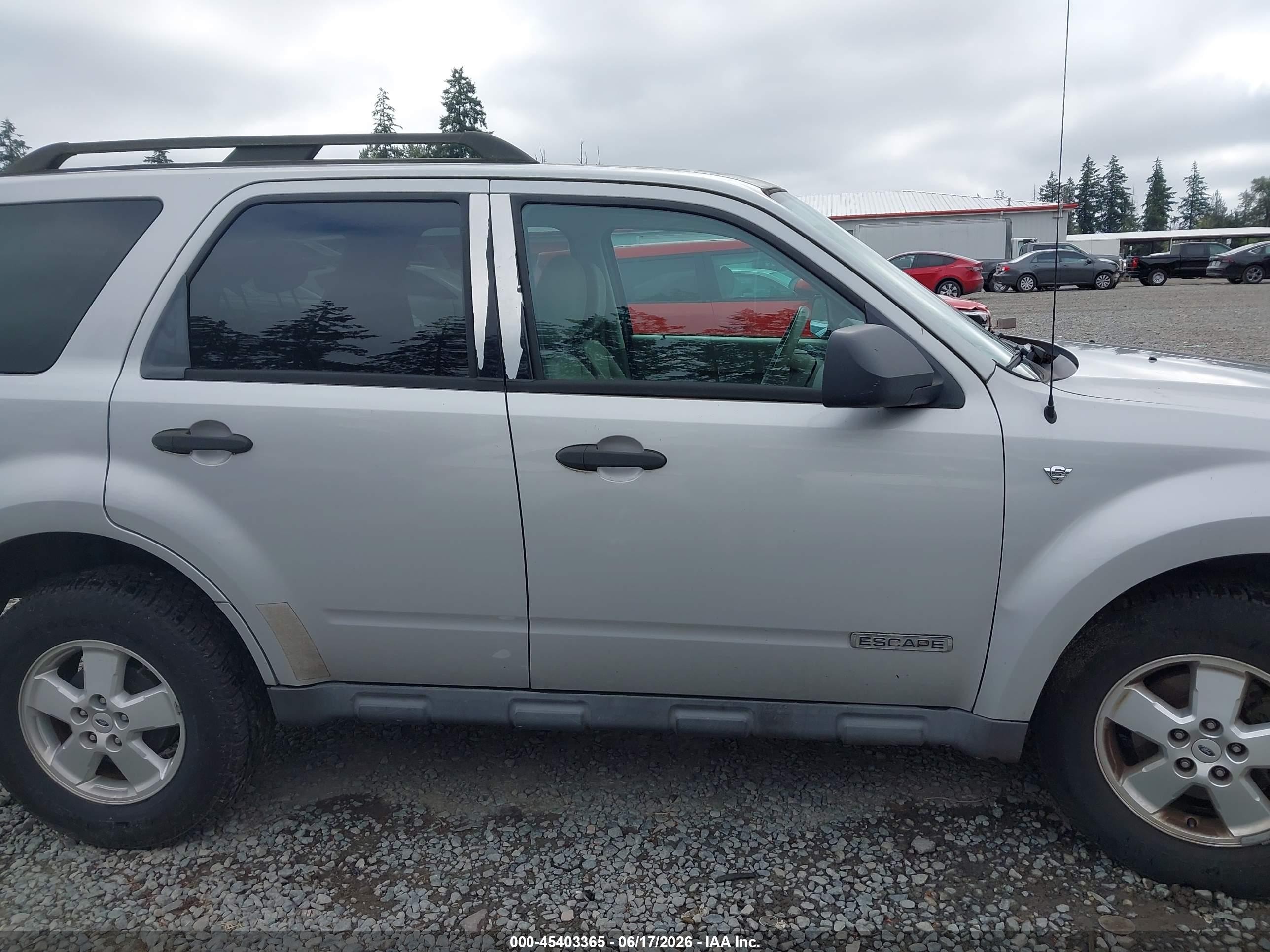 2008 Ford Escape Xlt Silver vin: 1FMCU931X8KA09505