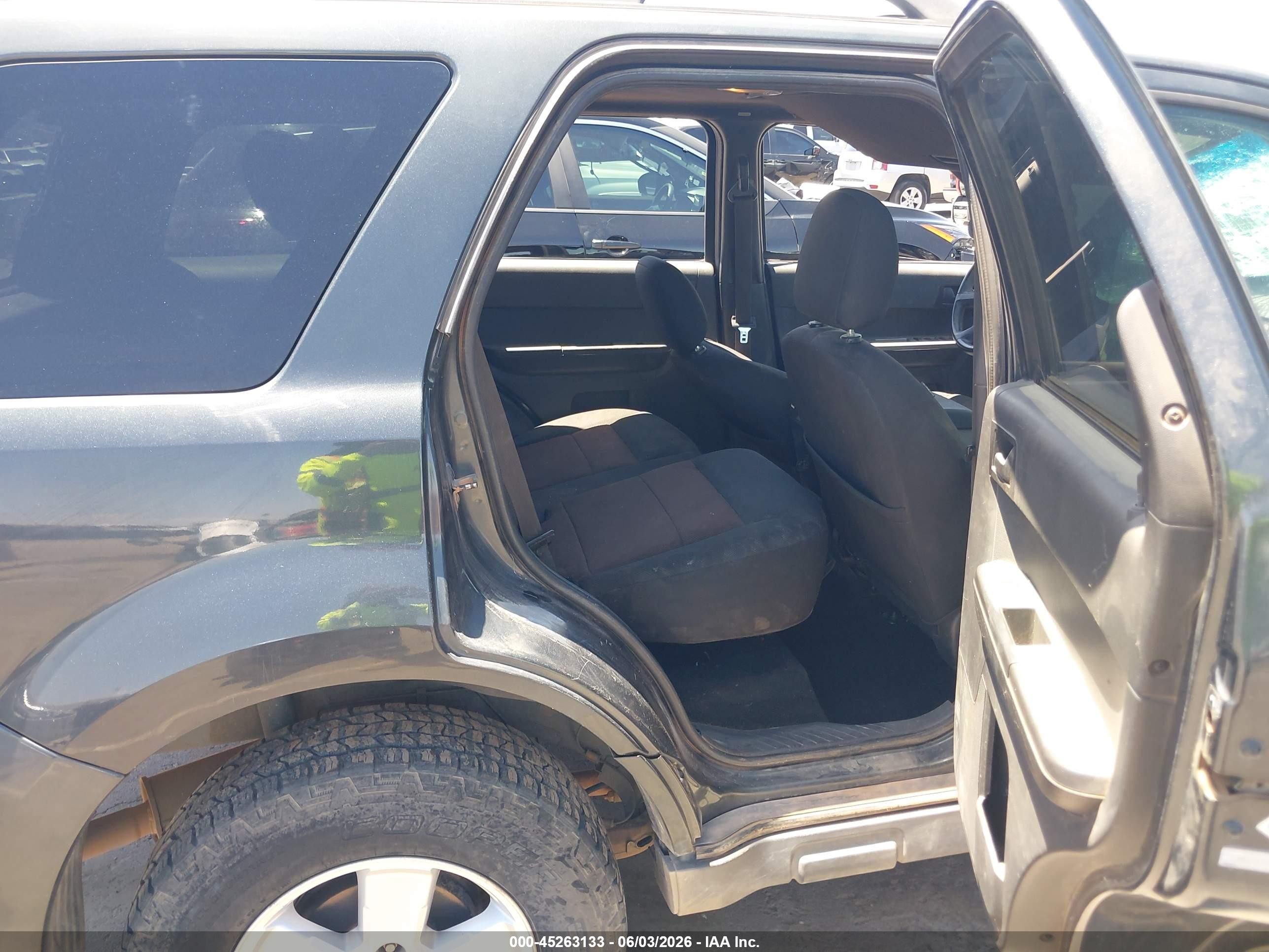 2008 Ford Escape Xlt Зеленый vin: 1FMCU931X8KA46411